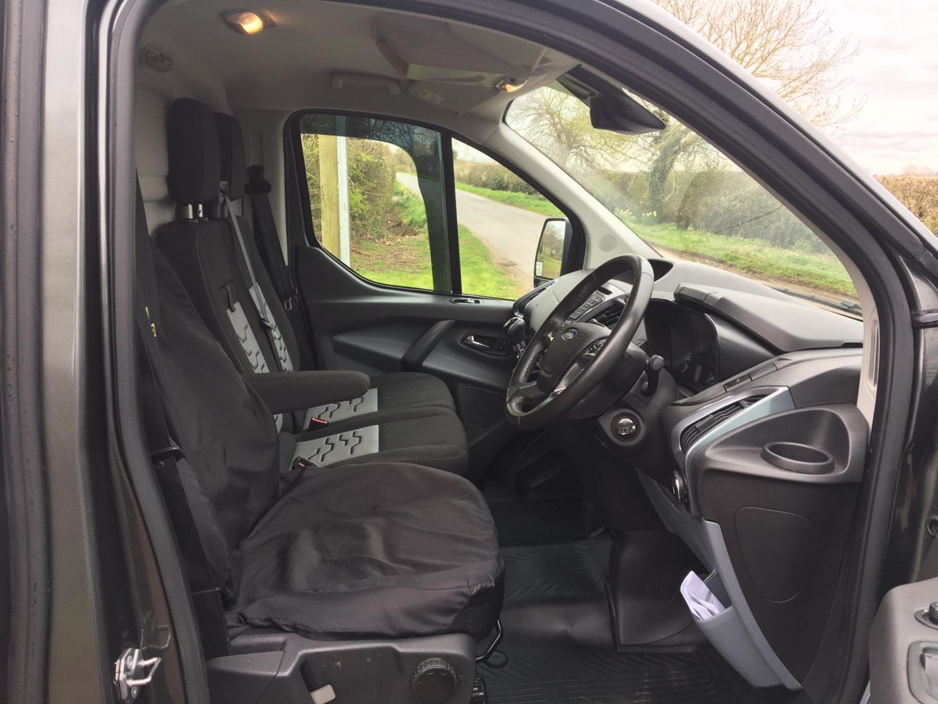 2016/66 REG FORD TRANSIT CUSTOM 270 LIMITED 2.0 DIESEL GREY PANEL VAN, SHOWING 2 FORMER KEEPERS - Image 11 of 15