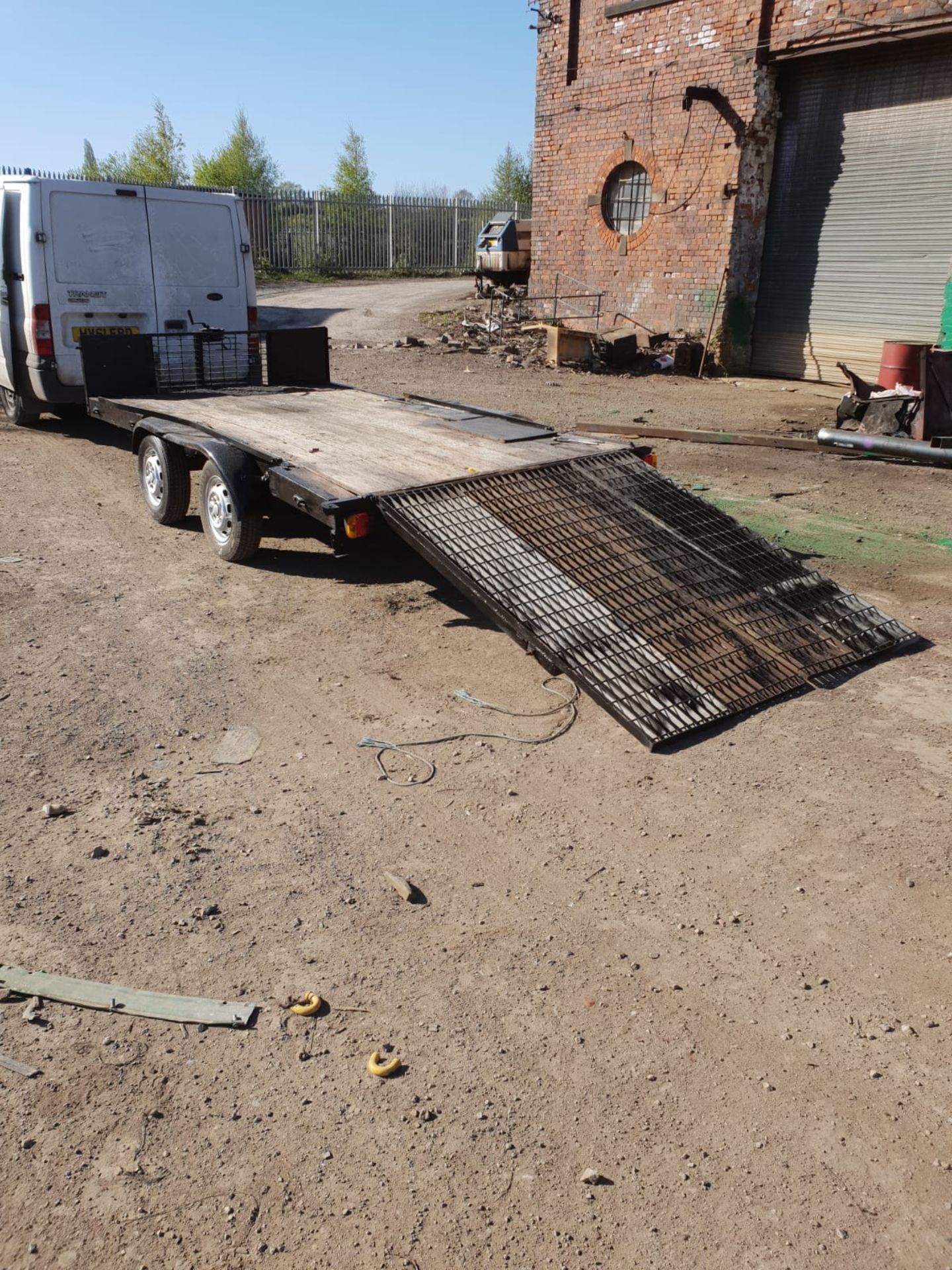 TWIN AXLE TRANSPORTER TRAILER, C/W WINCH & RAMPS, 6FT X 12FT, LIGHTS WORK *NO VAT* - Image 7 of 7