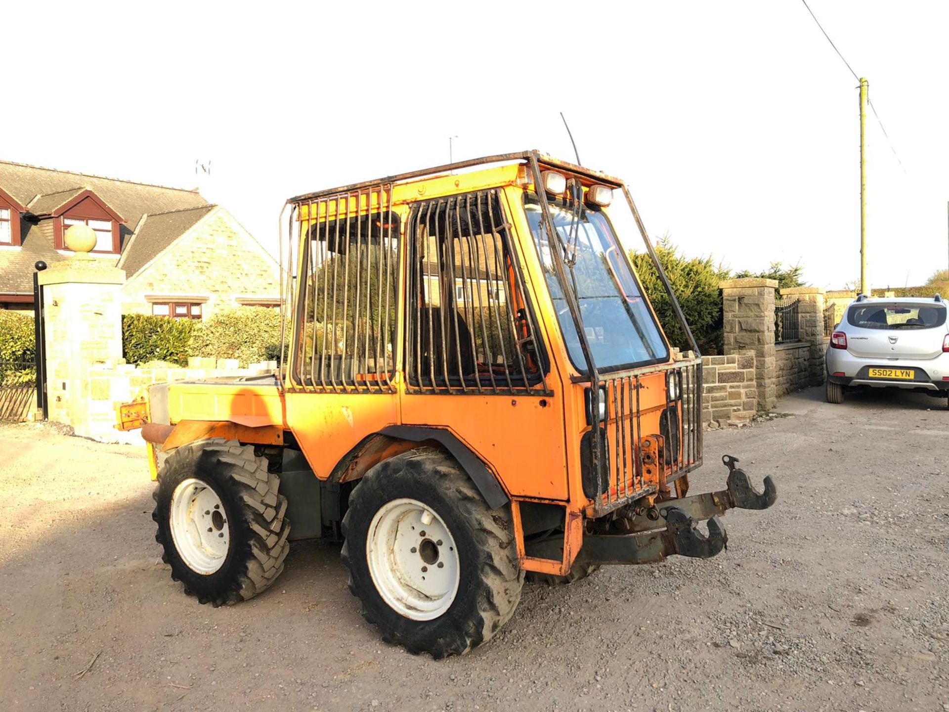 HOLDER 412 TRACTOR, RUNS, WORKS & DRIVES, 4 WHEEL DRIVE, PTO ON THE FRONT, 3 POINT LINKAGE *NO VAT*