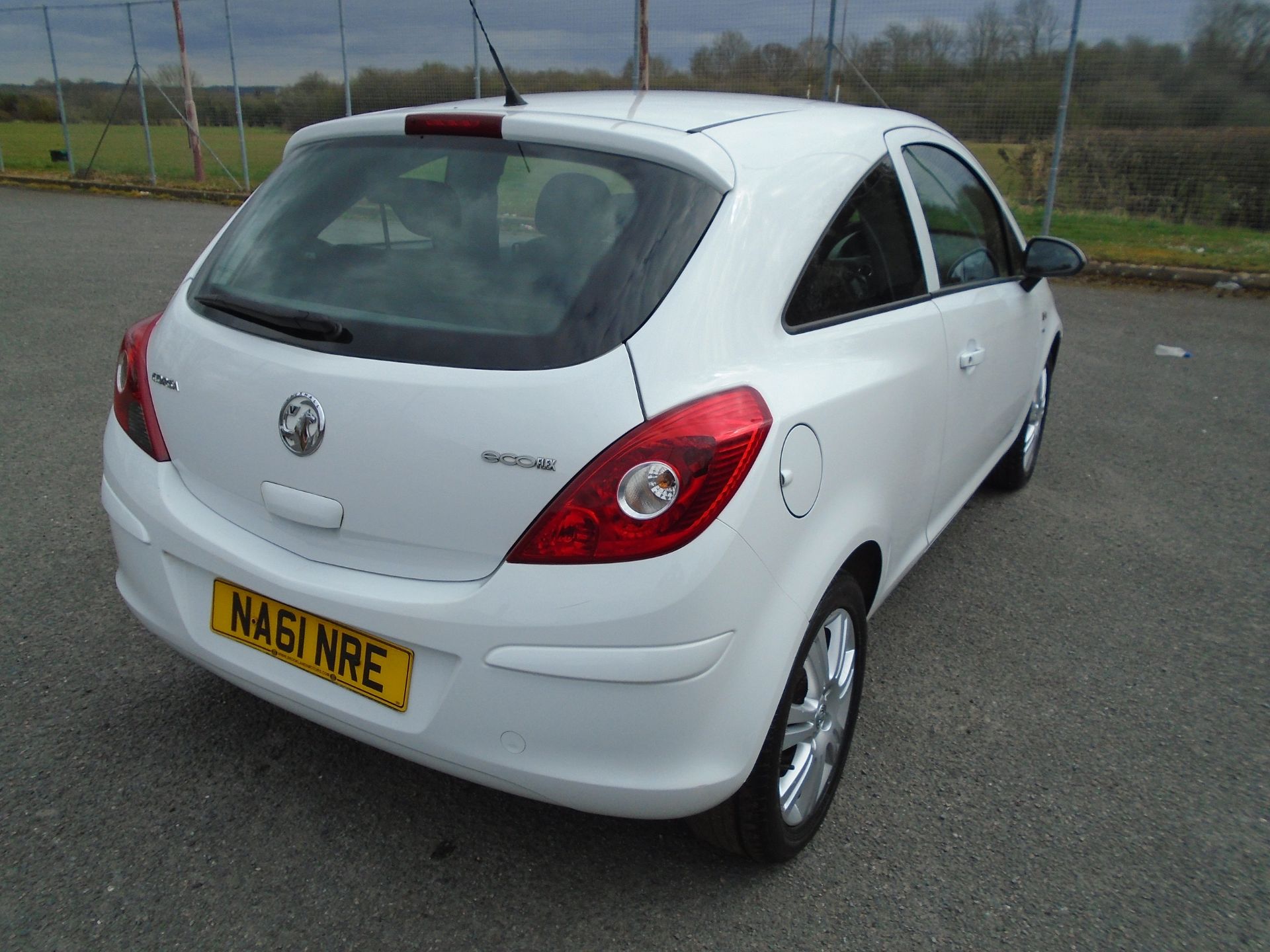 2011/61 REG VAUXHALL CORSA S ECOFLEX 998CC PETROL WHITE 3DR HATCHBACK, SHOWING 3 FORMER KEEPERS - Image 5 of 8