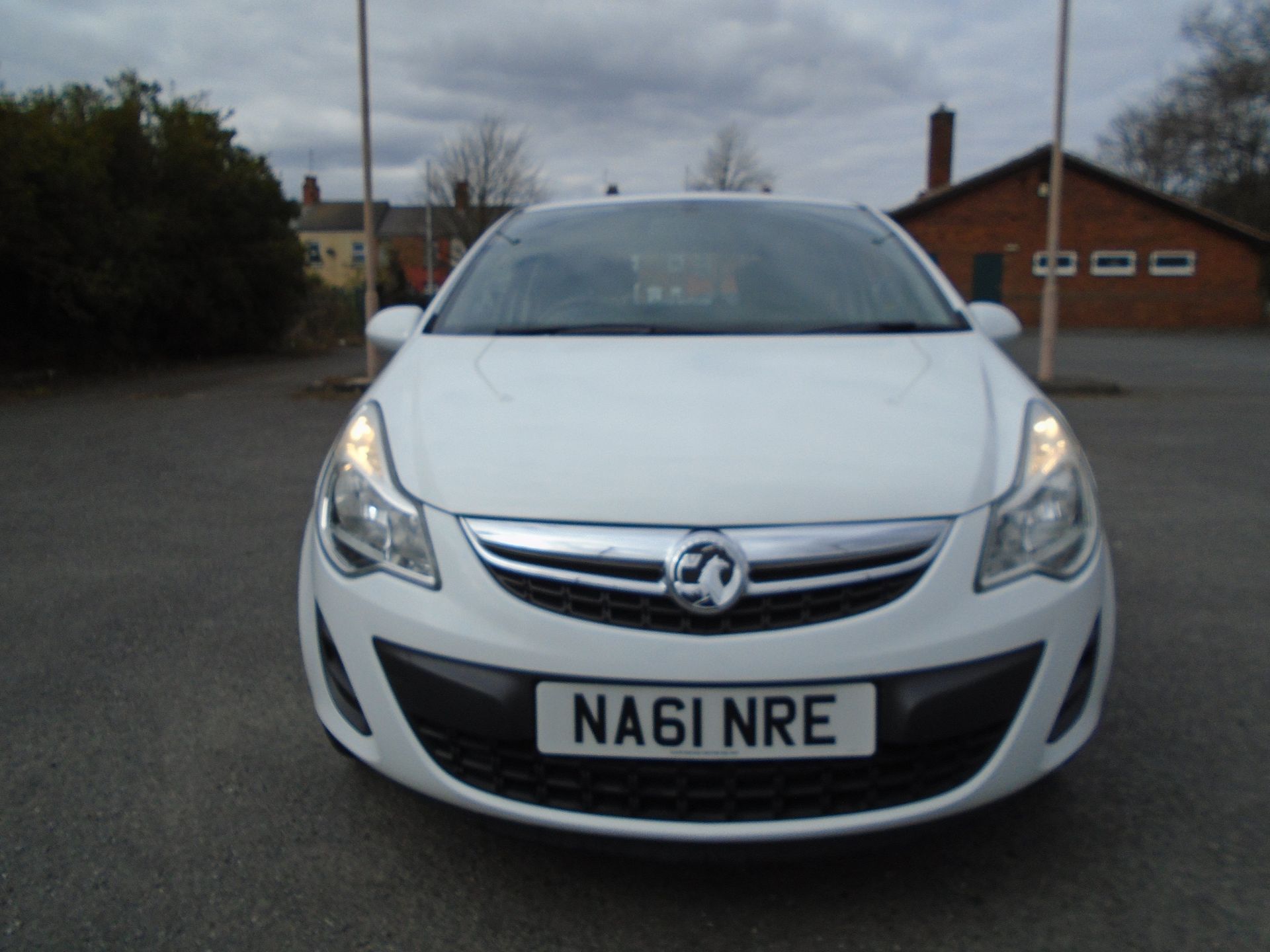 2011/61 REG VAUXHALL CORSA S ECOFLEX 998CC PETROL WHITE 3DR HATCHBACK, SHOWING 3 FORMER KEEPERS - Image 2 of 8
