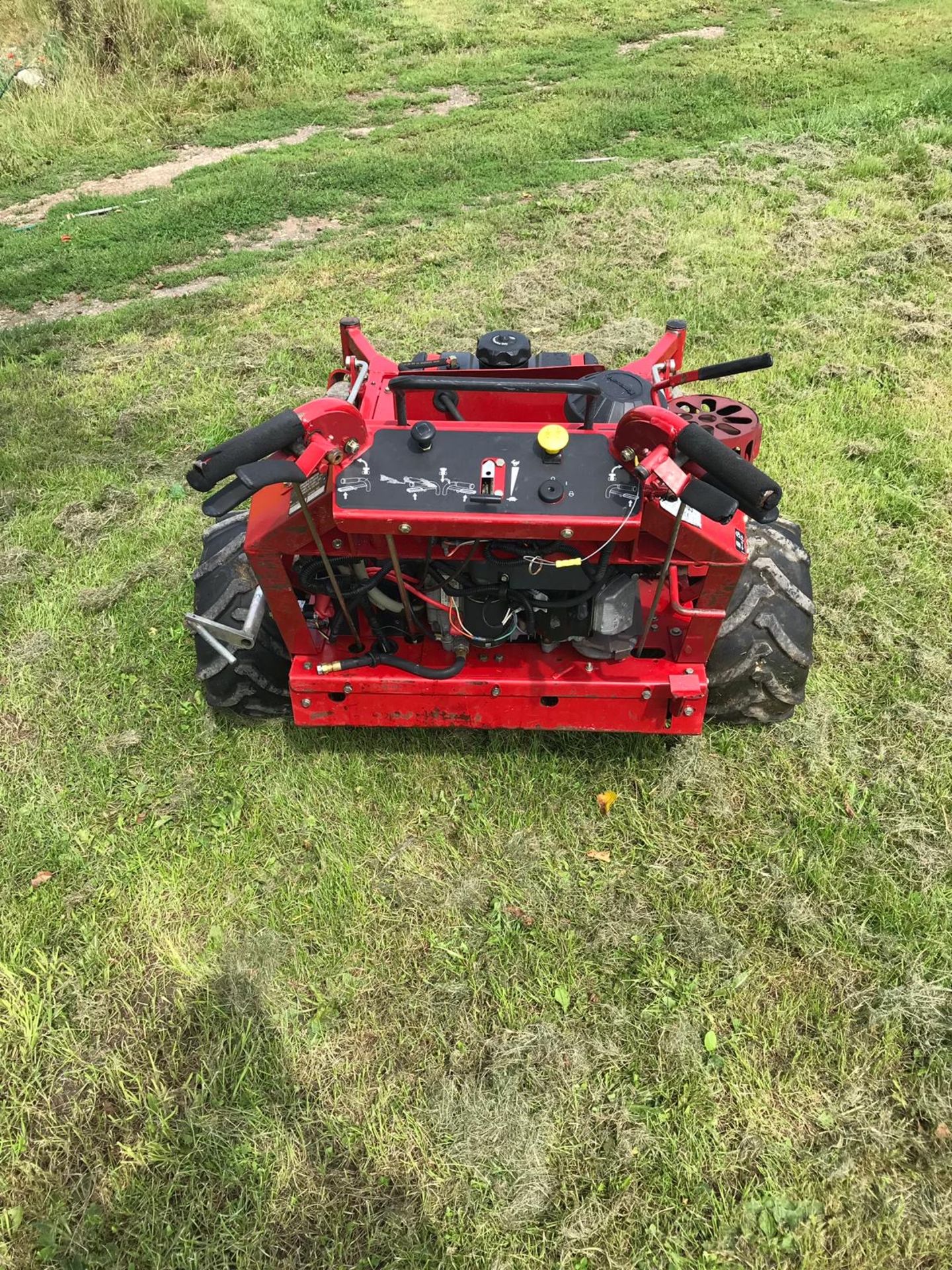 FERRIS HYDROSTATIC WALK BEHIND 48" ROTARY MOWER, EX COUNCIL, YEAR 2009 *PLUS VAT* - Image 2 of 6