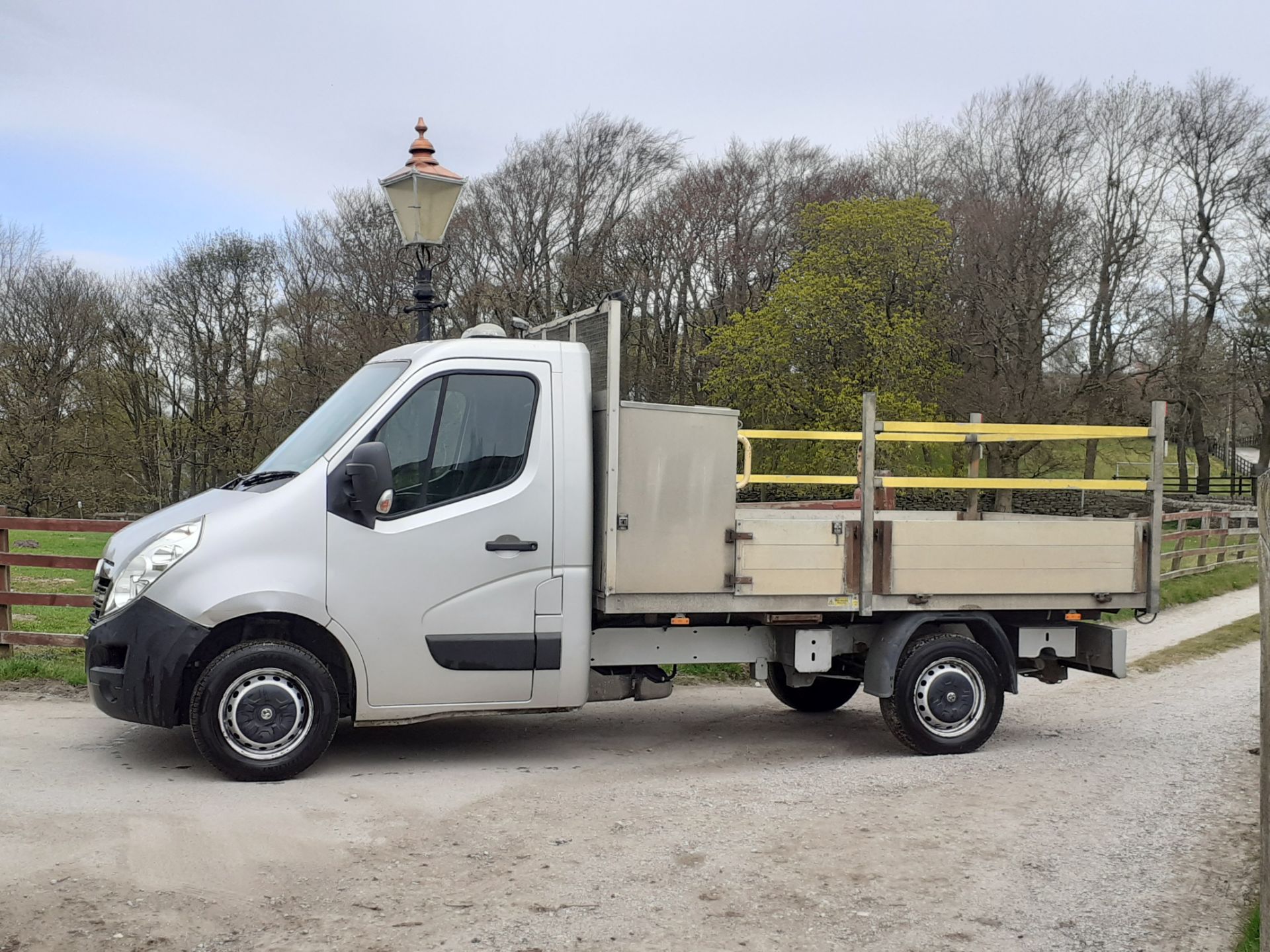 2015/64 REG VAUXHALL MOVANO F3500 L2H1 CDTI 2.3 DIESEL DROPSIDE LORRY, SHOWING 0 FORMER KEEPERS - Image 4 of 7