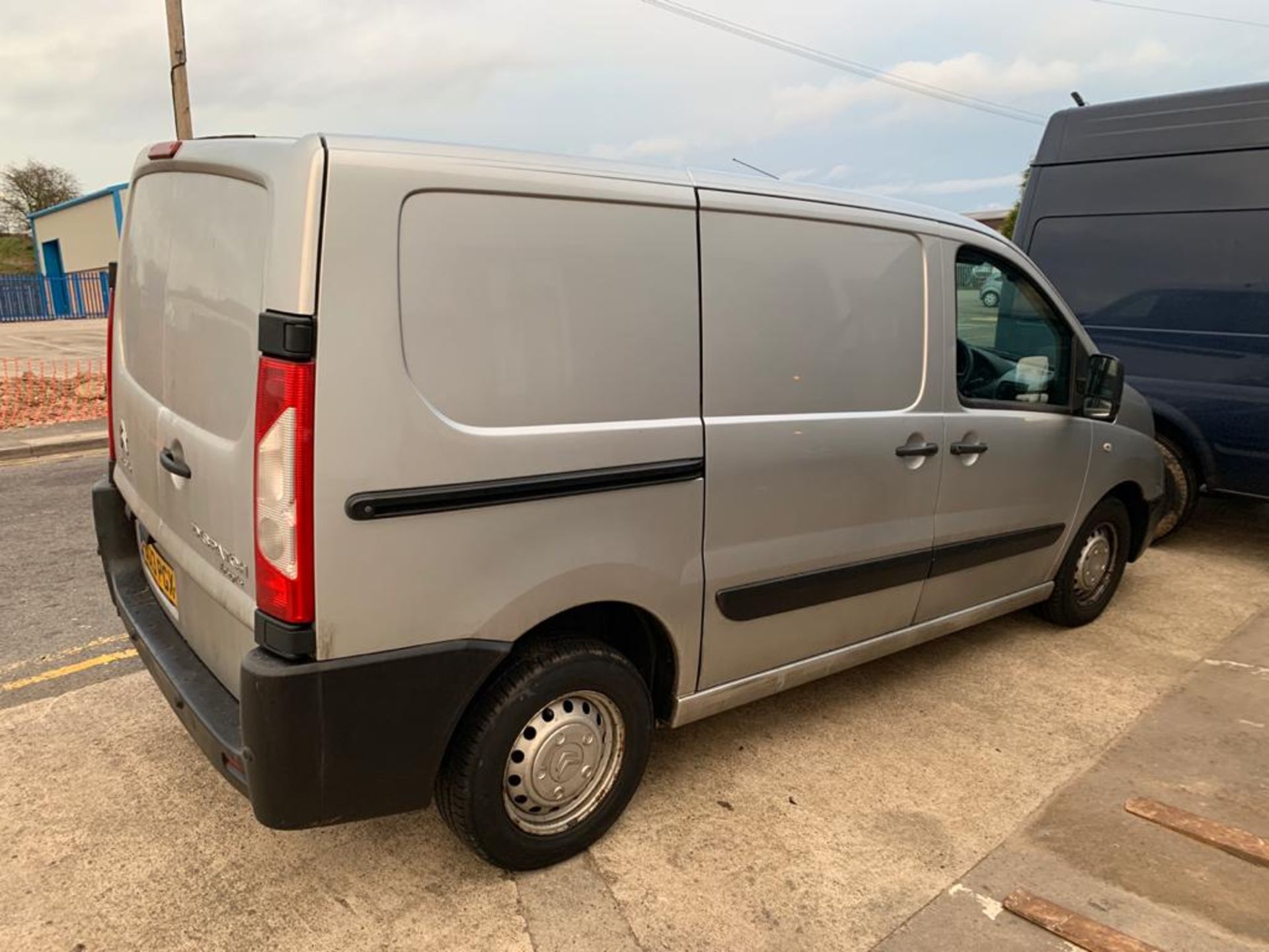 2013/13 REG CITROEN DISPATCH 1000 L1H1 ENTERPRISE 1.6 DIESEL PANEL VAN, AIR CON NO VAT ON VAN - Image 6 of 14