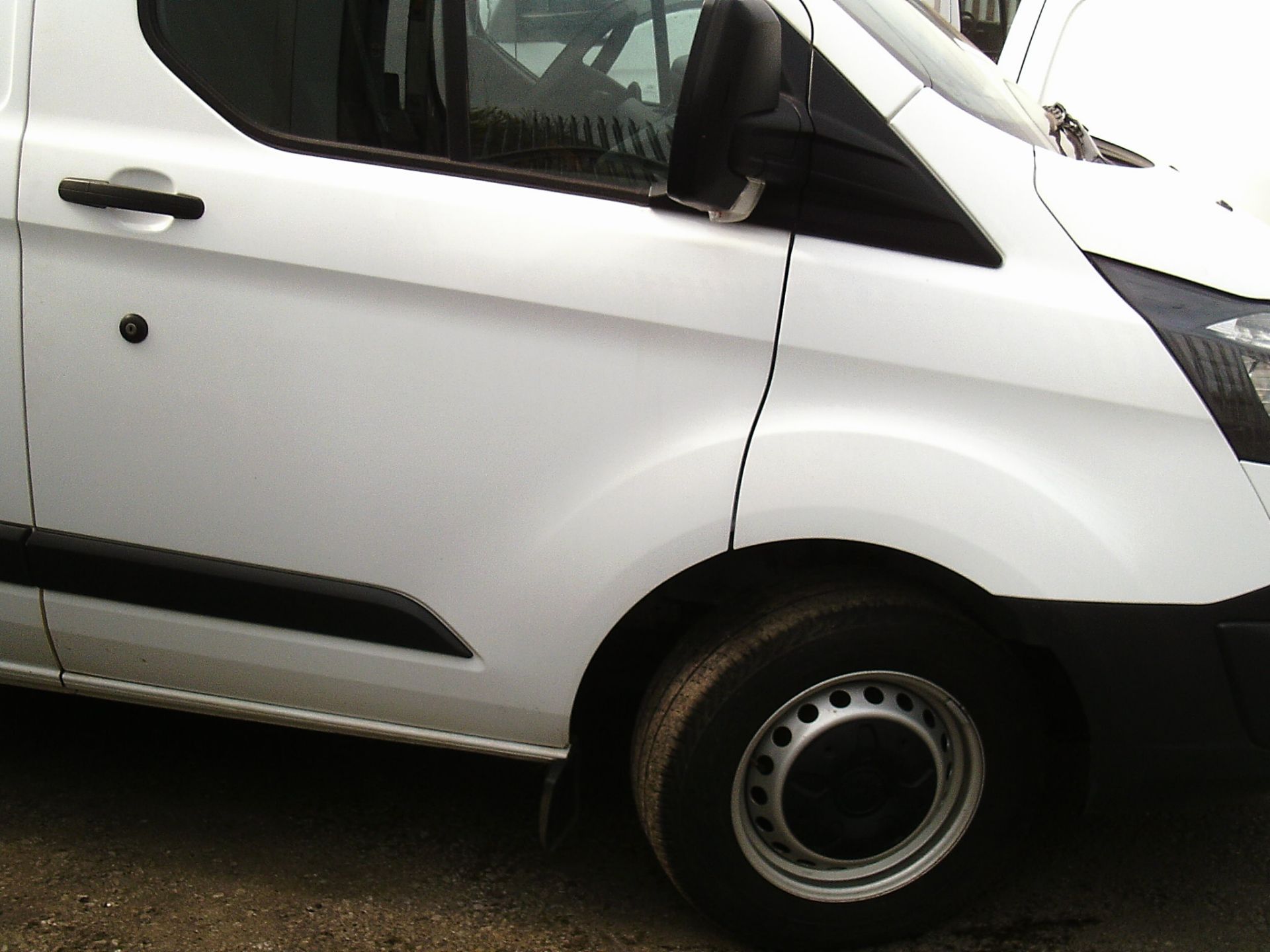 2018/67 REG FORD TRANSIT CUSTOM 270 2.2 EURO6 CREWCAB PANEL VAN, SHOWING 0 FORMER KEEPERS *PLUS VAT* - Image 5 of 12