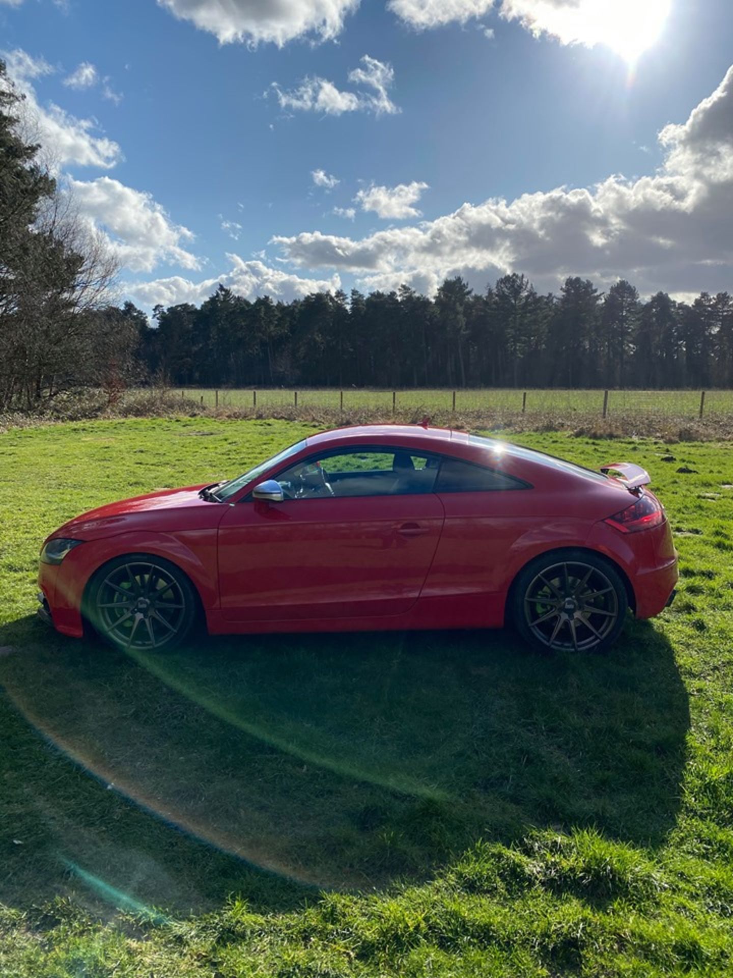 2010/10 REG AUDI TT S QUATTRO S-A DSG 2.0 PETROL COUPE RED *NO VAT* - Image 3 of 11