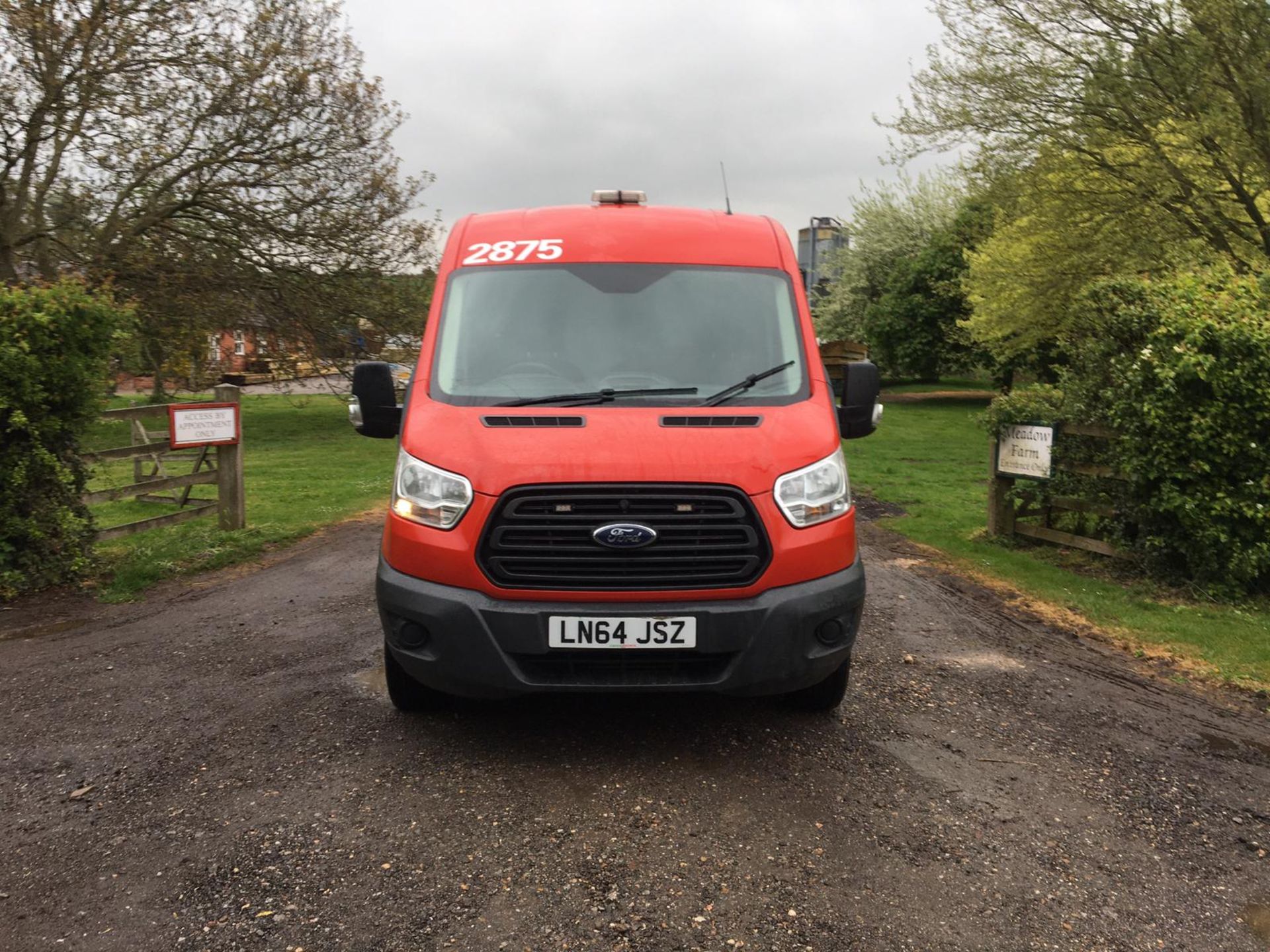 2014/64 REG FORD TRANSIT 350 SHR P/V 2.2 DIESEL 125 BHP RED PANEL VAN, SHOWING 0 FORMER KEEPERS - Image 3 of 19