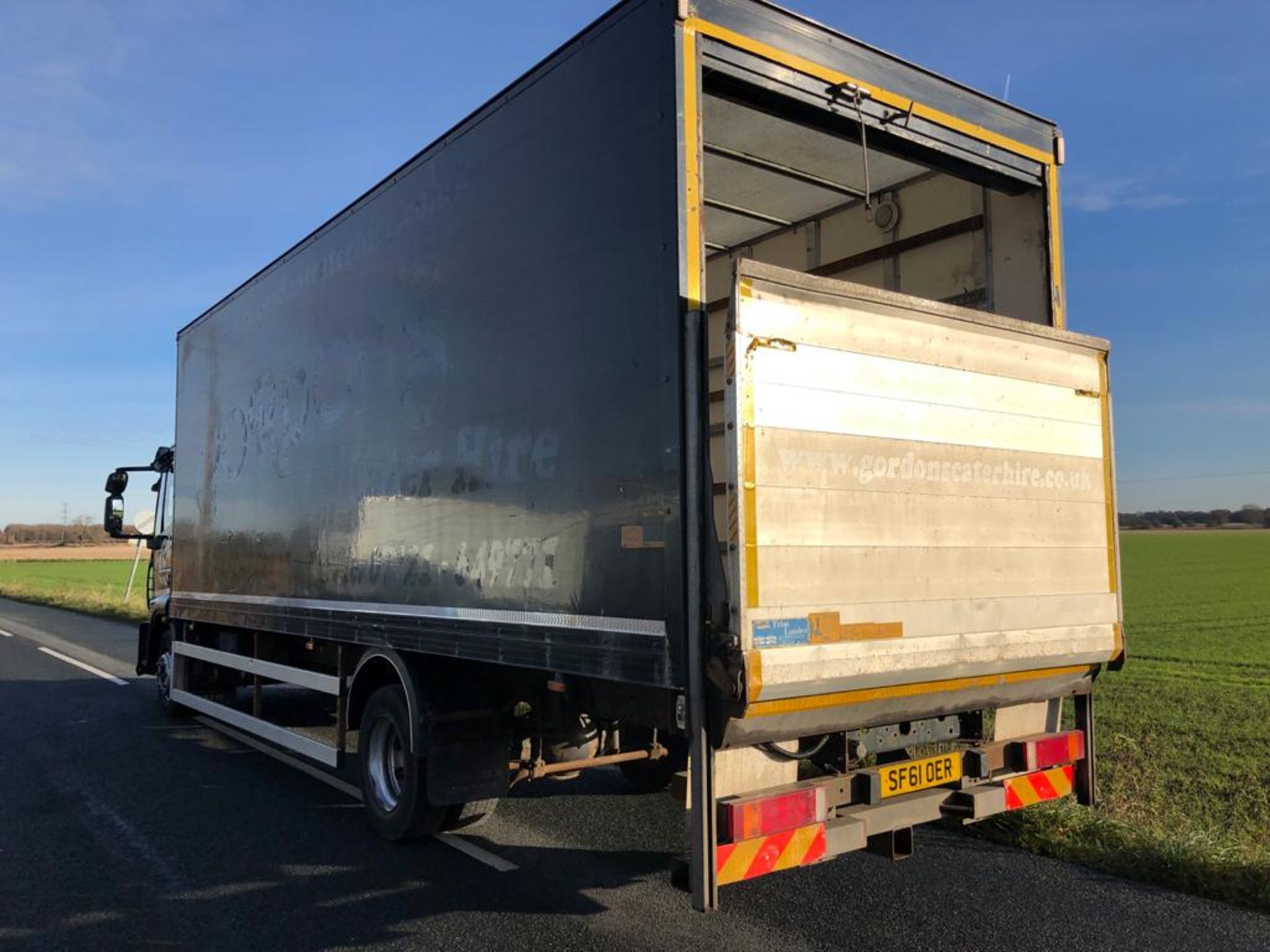 2011/61 REG IVECO EUROCARGO 120E25S BOX LORRY C/W TAIL LIFT, EX LEASING CATERING COMPANY *PLUS VAT* - Image 3 of 7