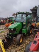 2014 JOHN DEERE 2025R COMPACT TRACTOR, FRONT HYDRAULICS, TILT BLADE, FULL CAB, C/W REAR GRITTER
