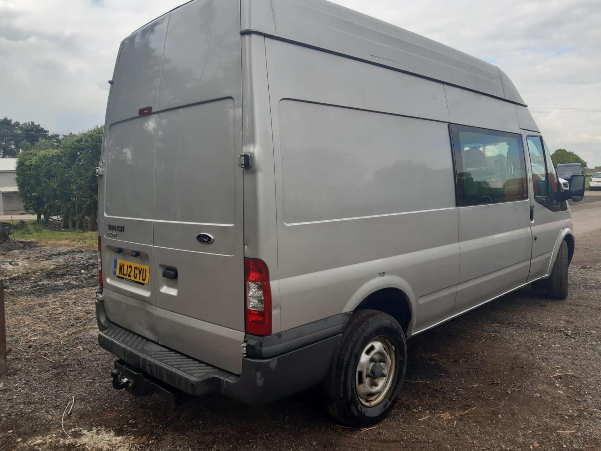 2012/12 REG FORD TRANSIT 155 T350 RWD 2.2 DIESEL FACTORY CREW VAN WITH SIDE WINDOWS, 6 SEAT *NO VAT* - Image 6 of 11