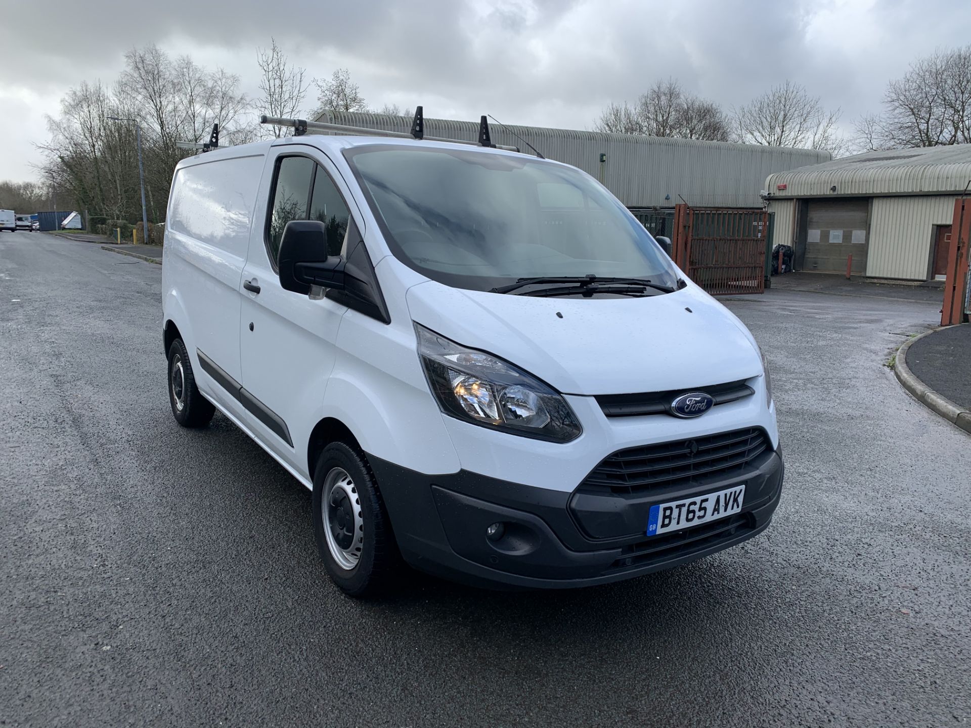 2015/65 REG FORD TRANSIT CUSTOM 270 ECO-TECH 2.2 DIESEL