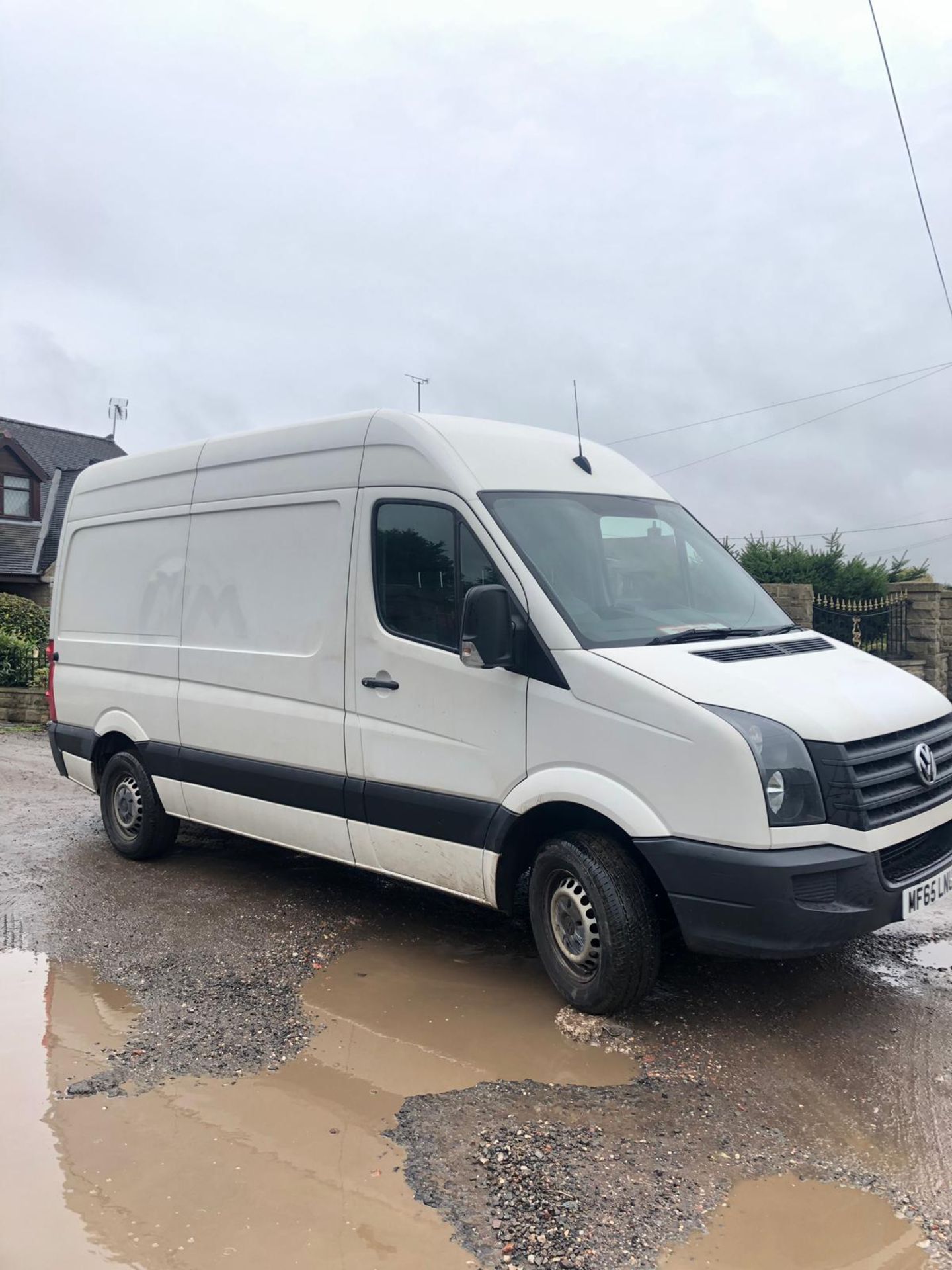 2015/65 REG VOLKSWAGEN CRAFTER CR35 TDI 2.0 DIESEL PANEL VAN, SHOWING 1 FORMER KEEPER *PLUS VAT*