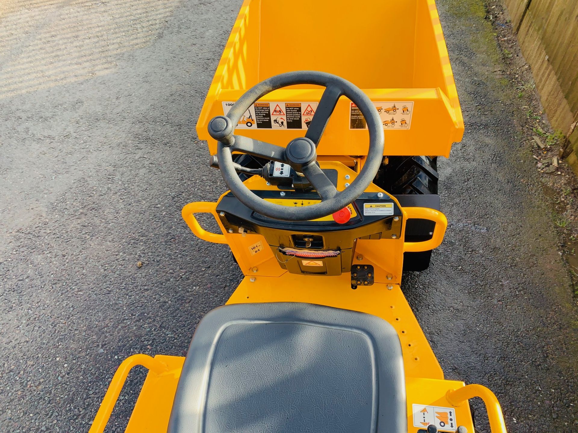 ONLY 1 HOUR! 2019 THWAITES MACH 201 1 TONNE HIGH TIP DUMPER, NEW / UNUSED, CE MARKED *PLUS VAT* - Image 11 of 13