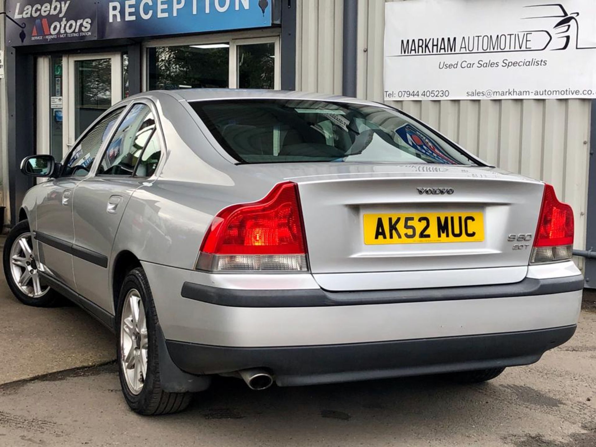 2002/52 REG VOLVO S60 T S 2.0 PETROL SILVER 4 DOOR SALOON, 60k miles ! SHOWING 2 FORMER KEEPERs - Image 4 of 14