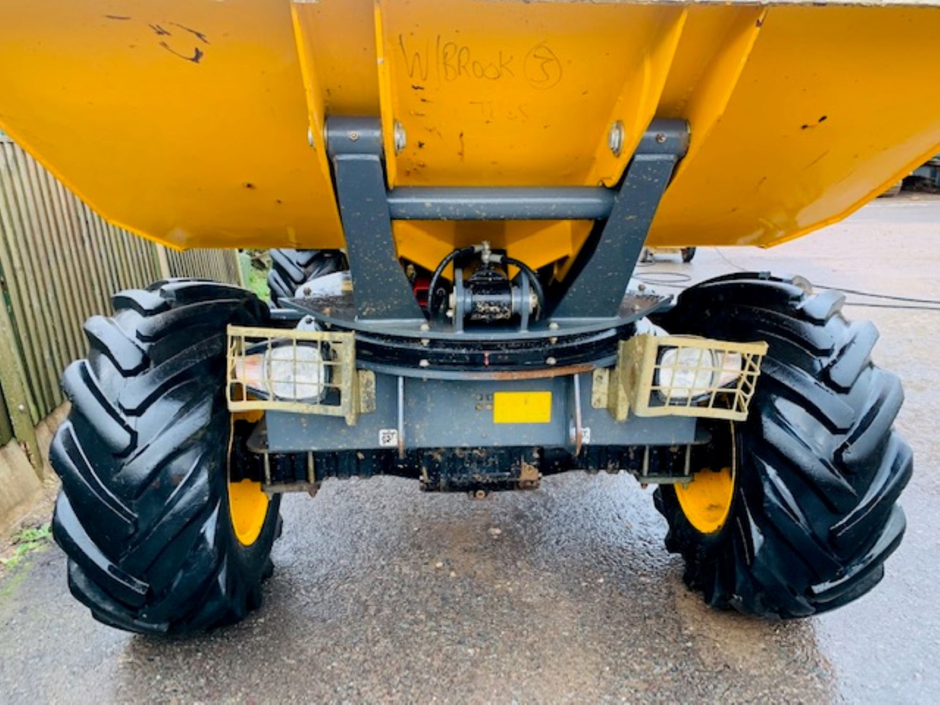 TEREX TA6 S SWIVEL DUMPER, YEAR 2017, 680 HOURS, GOOD TYRES, ORANGE AND GREEN BEACONS, CE MARKED - Image 10 of 12