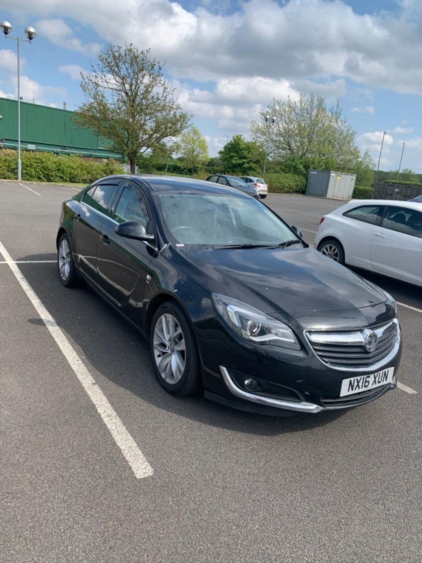 2016/16 REG VAUXHALL INSIGNIA SRI NAV CDTI S/S 1.6 DIESEL 5 DR HATCHBACK, SHOWING 2 FORMER KEEPERS - Image 2 of 12