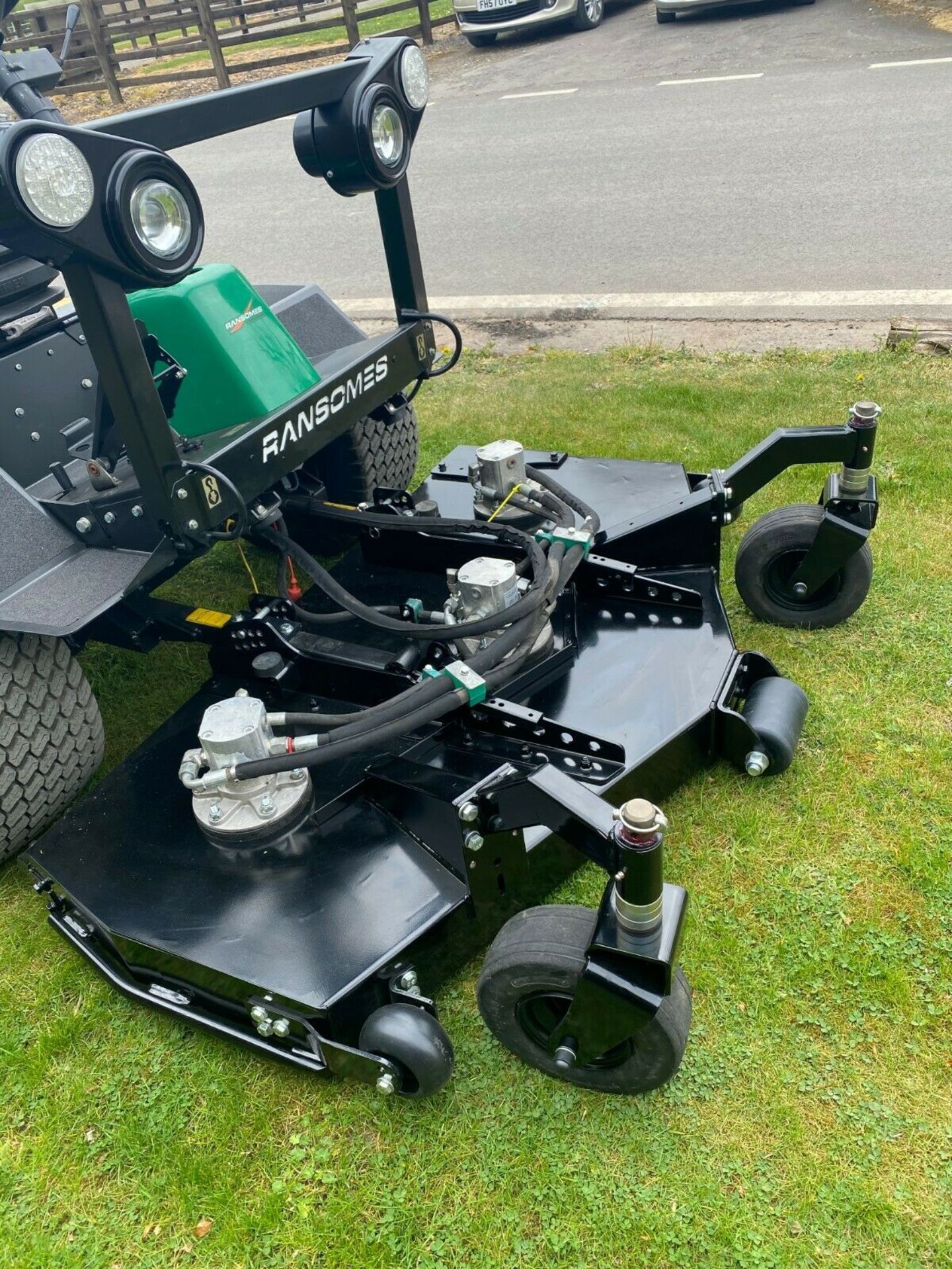 RANSOMES HR3300T UPFRONT ROTARY, 60" CUT, 4x4, DIESEL, YEAR 2014, RIDE ON MOWER *PLUS VAT* - Image 9 of 10