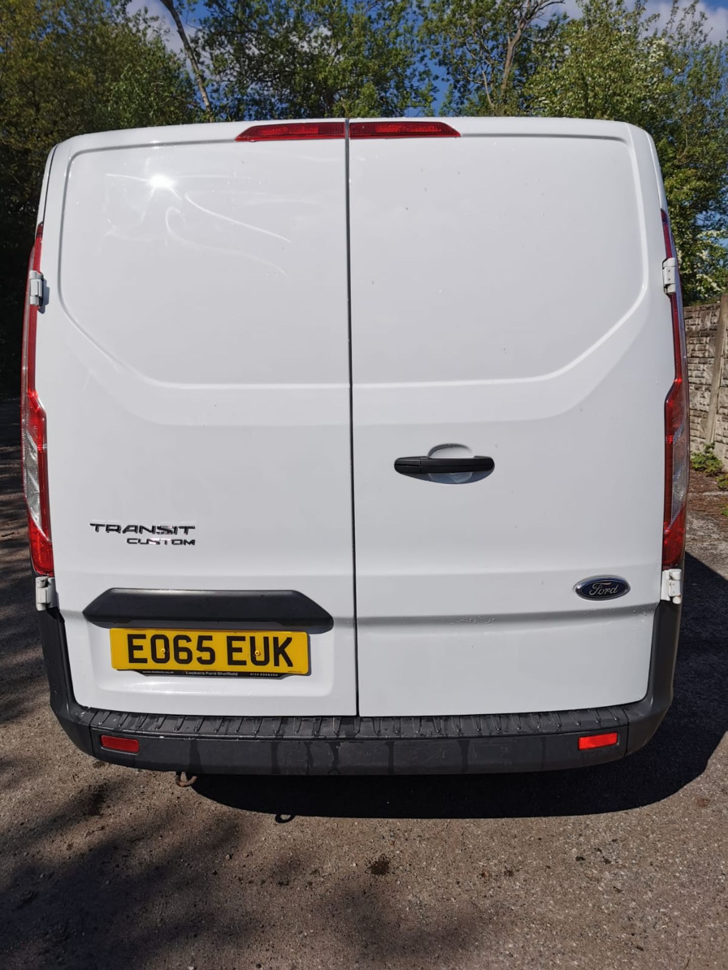 2015/65 REG FORD TRANSIT CUSTOM 270 ECO-TECH 2.2 DIESEL PANEL VAN, SHOWING 0 FORMER KEEPERS - Image 4 of 9