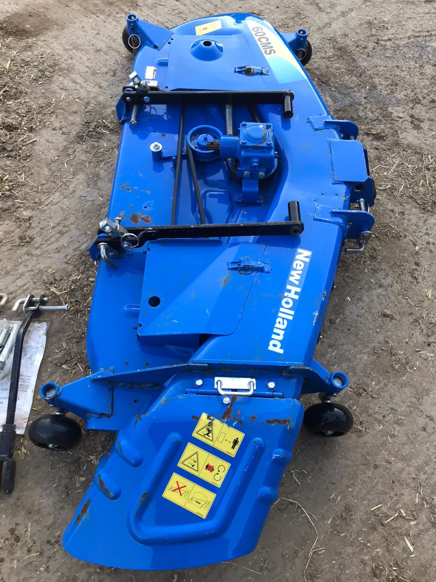 BRAND NEW UNUSED NEW HOLLAND 60CMS 3 CUTTING BLADES 60 INCH *NO VAT* - Image 5 of 5