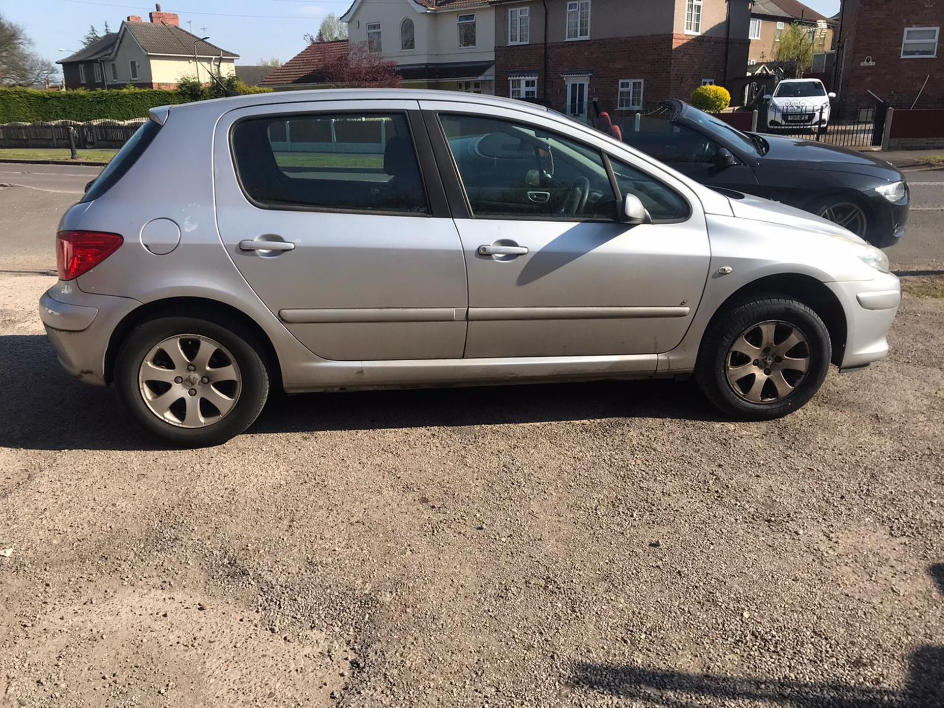 2006/55 REG PEUGEOT 307 S 1.6 PETROL 5DR HATCHBACK, SHOWING 3 FORMER KEEPERS *NO VAT* - Image 3 of 8