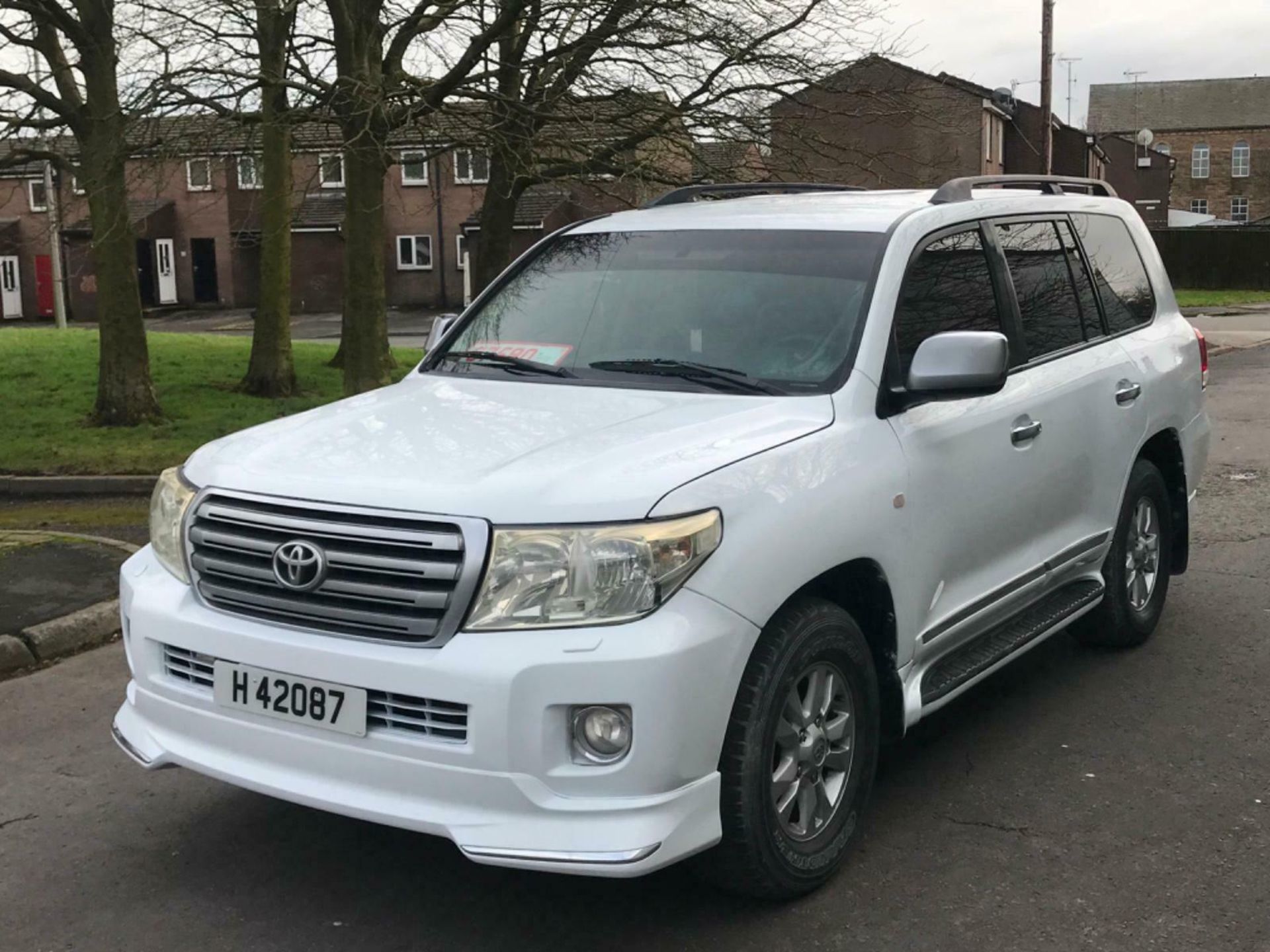 2008 TOYOTA LANDCRUISER LHD MANUAL PETROL LEFT HAND DRIVE 200 SERIES UK REG - Image 5 of 12