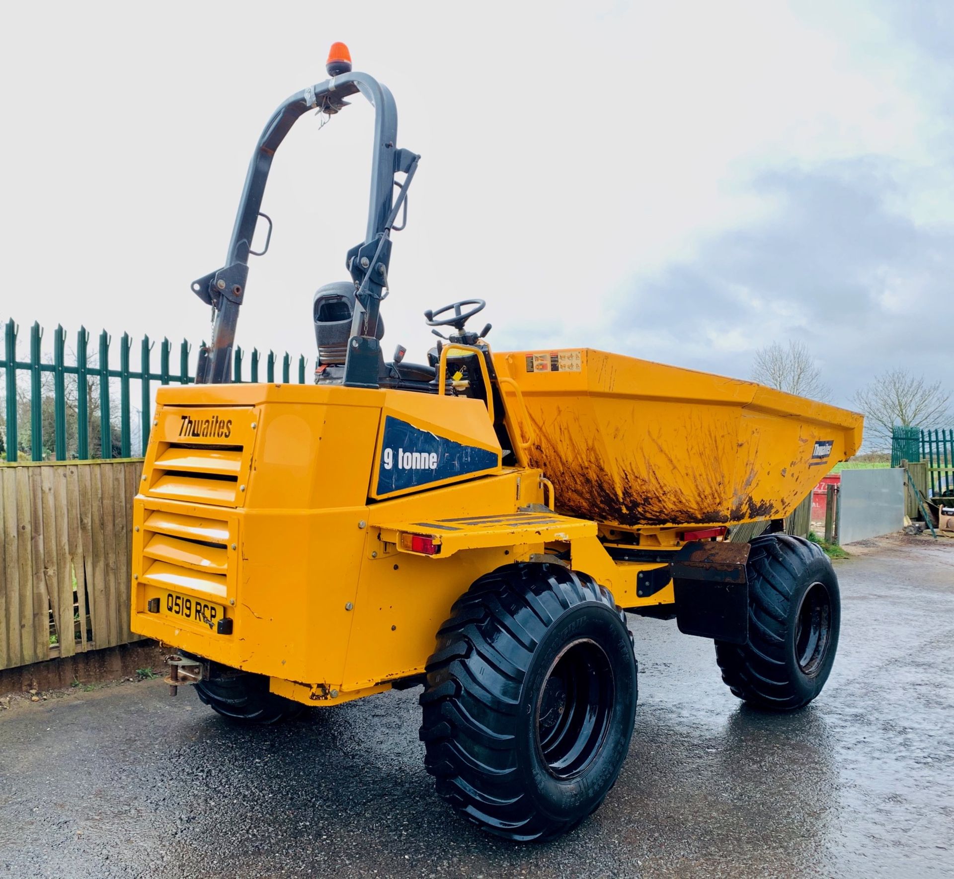 THWAITES 9 TONNE SWIVEL DUMPER, YEAR 2015, 1618 HOURS, ORANGE BEACON, CE MARKED *PLUS VAT* - Image 4 of 11