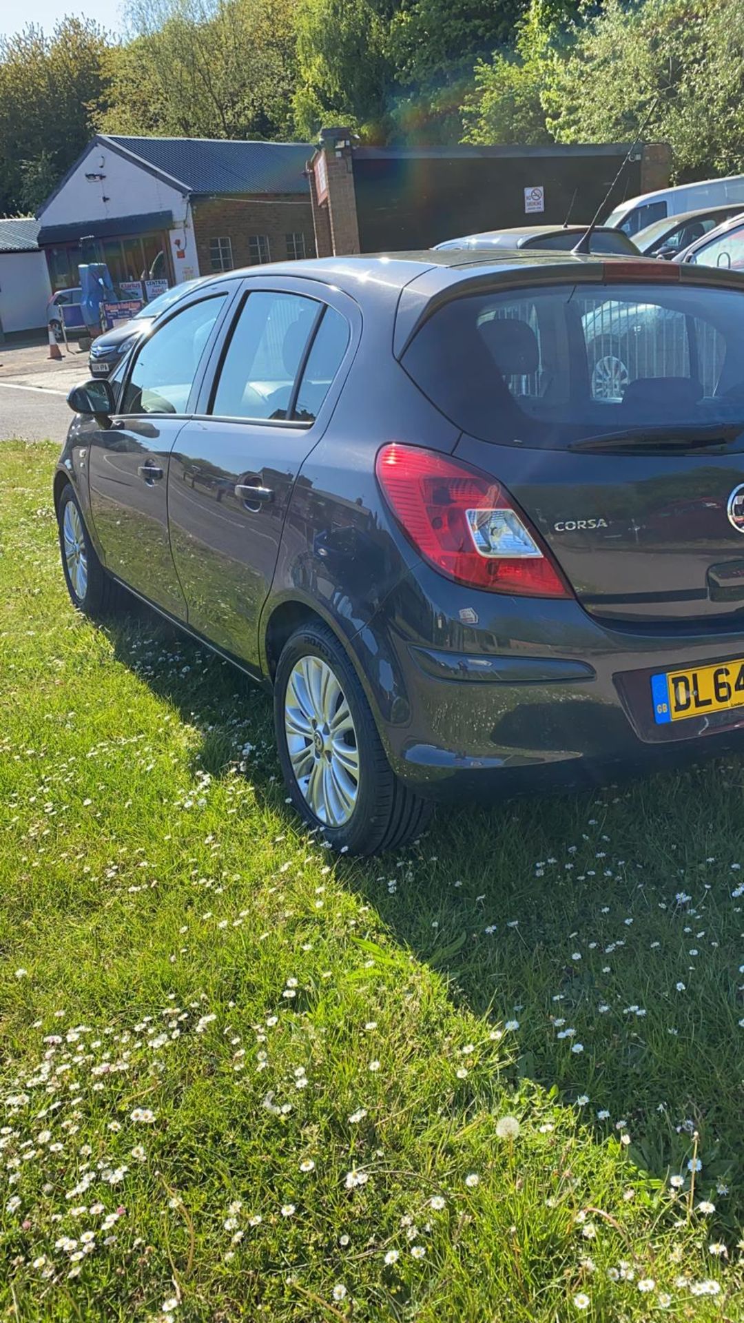 2014/64 REG VAUXHALL CORSA SE 1.4 PETROL GREY 5DR HATCHBACK, SHOWING 1 FORMER KEEPER *NO VAT* - Image 5 of 9