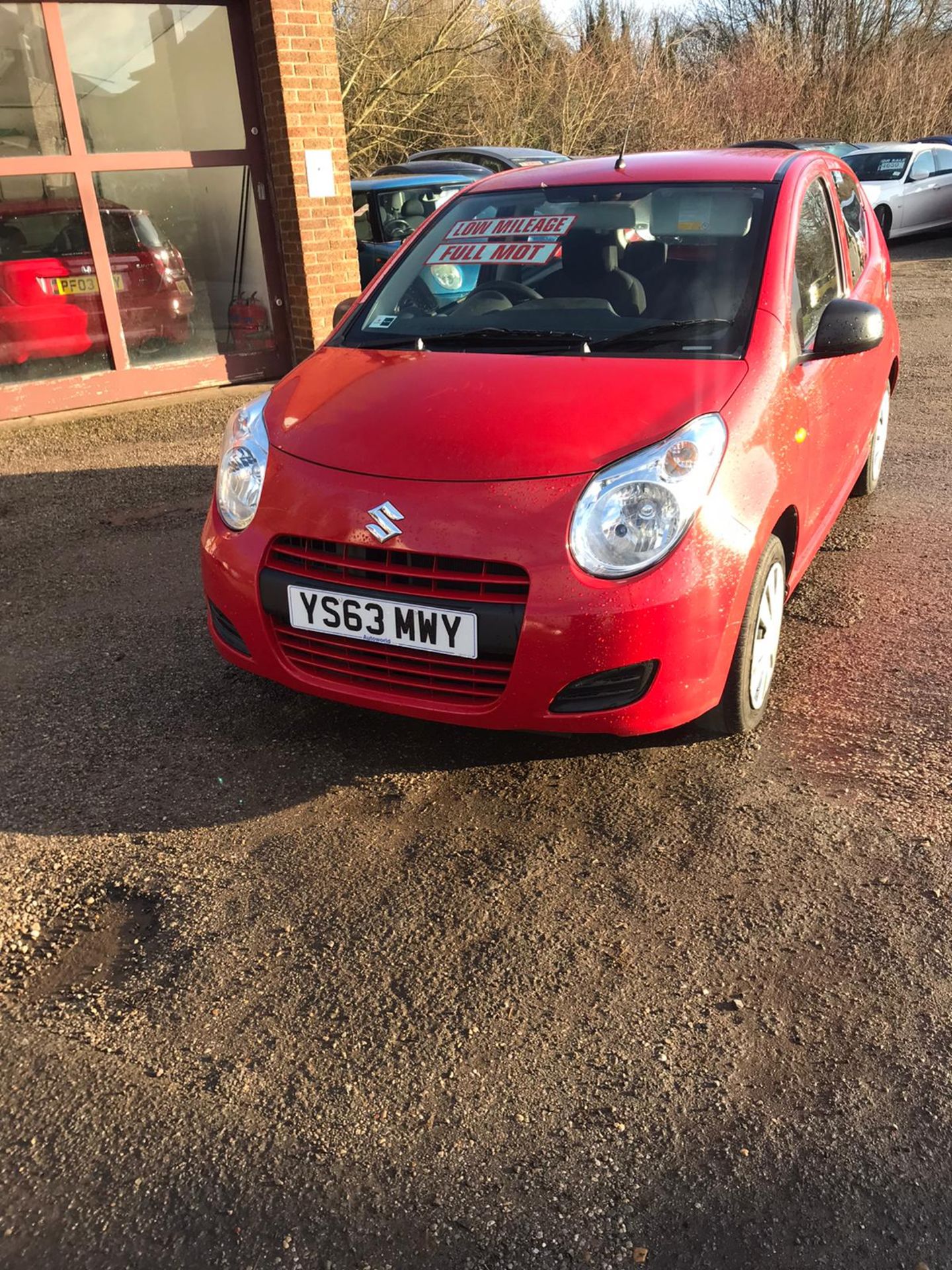 2013/63 REG SUZUKI ALTO SZ 1.0 PETROL 5 DOOR HATCHBACK, SHOWING 0 FORMER KEEPERS *NO VAT* - Image 2 of 6