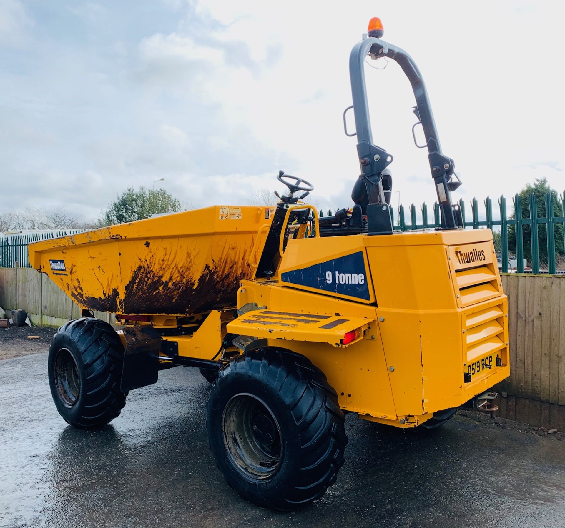 THWAITES 9 TONNE SWIVEL DUMPER, YEAR 2015, 1618 HOURS, ORANGE BEACON, CE MARKED *PLUS VAT* - Image 3 of 11