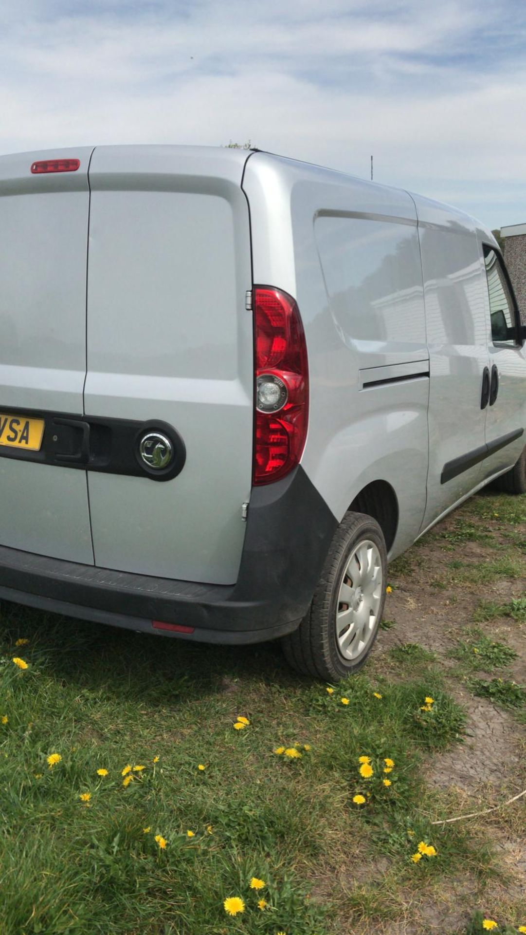 2013/13 REG VAUXHALL COMBO 2300 L2H1 CDTI 1.25 DIESEL SILVER PANEL VAN *NO VAT* - Image 5 of 12