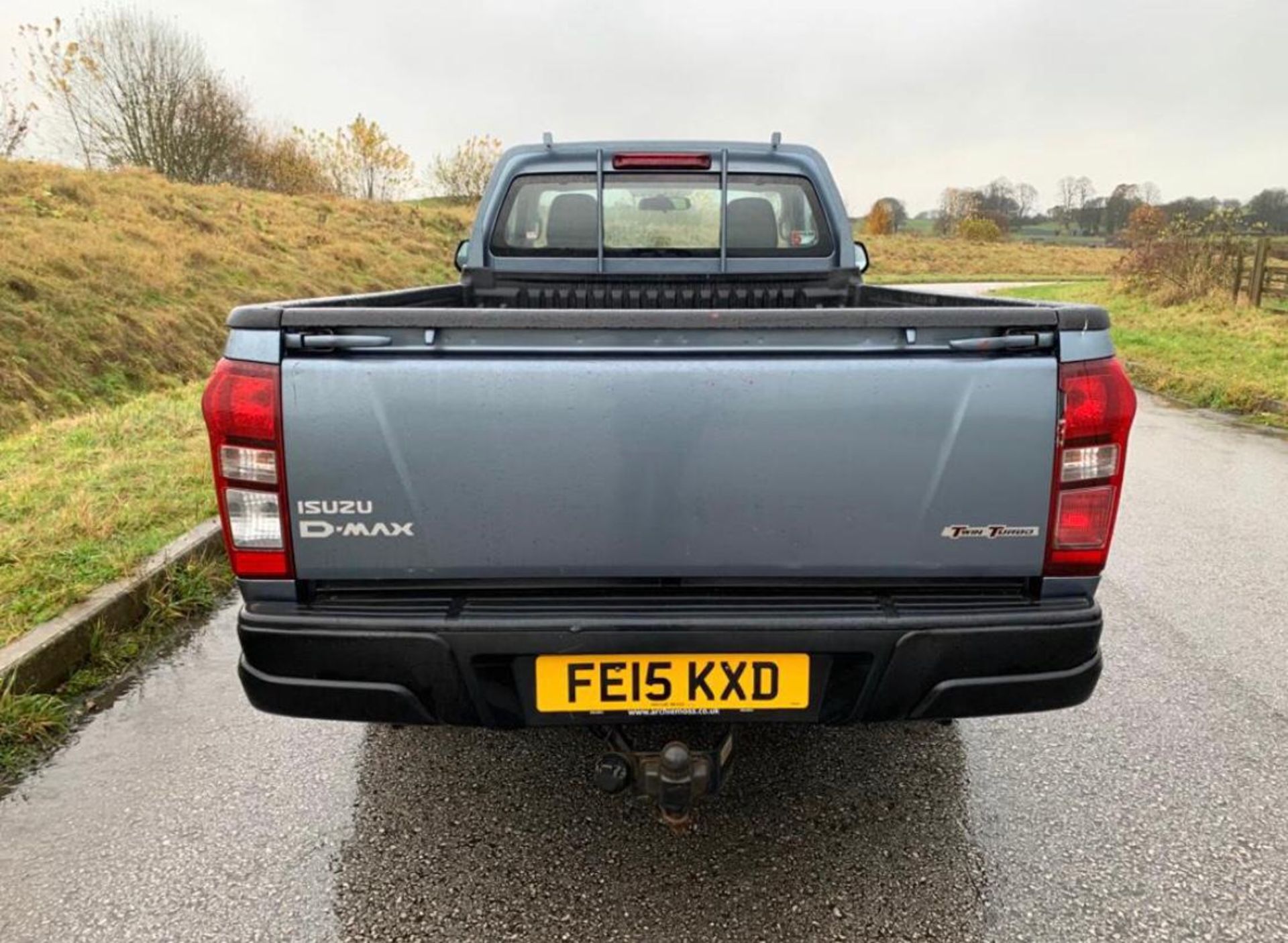 2015/15 REG ISUZU D-MAX S/C TWIN TURBO 4X4 TD 2.5 DIESEL PICK-UP, SHOWING 0 FORMER KEEPERS *NO VAT* - Image 4 of 10