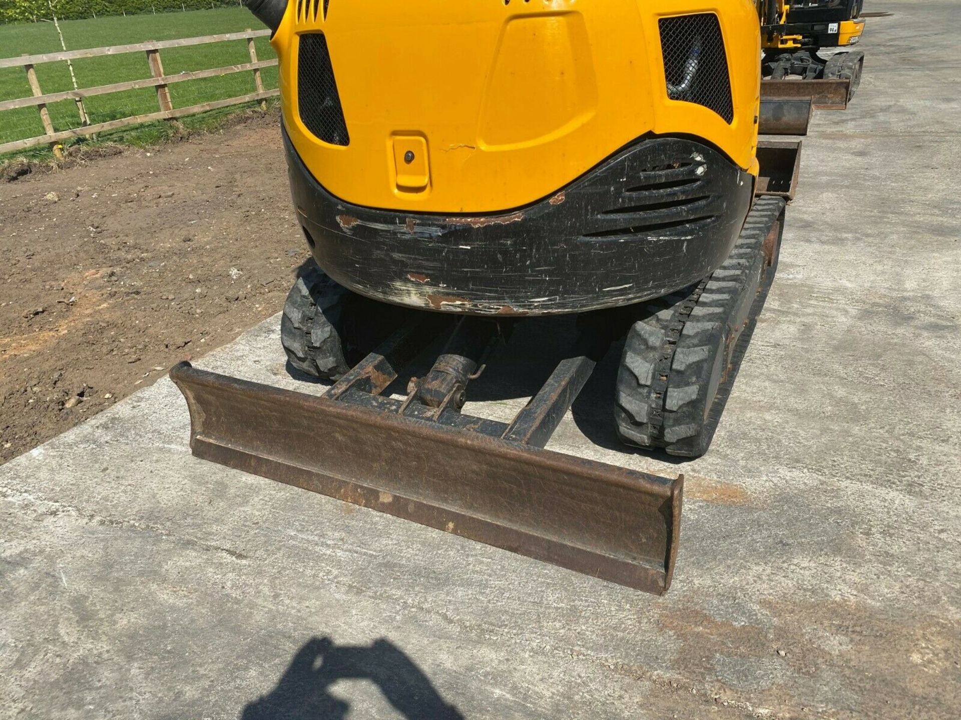 JCB 8026 CTS MINI DIGGER, YEAR 2015, ONLY 1843 HOURS, C/W 3 X BUCKETS & QUICK HITCH *PLUS VAT* - Image 4 of 4