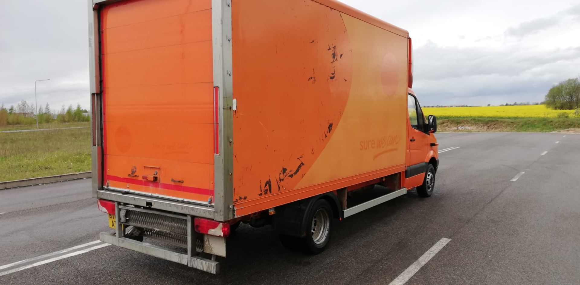 2011/11 REG MERCEDES-BENZ SPRINTER 513 CDI 2.2 DIESEL ORANGE LHD BOX VAN, SHOWING 1 FORMER KEEPER - Image 7 of 13