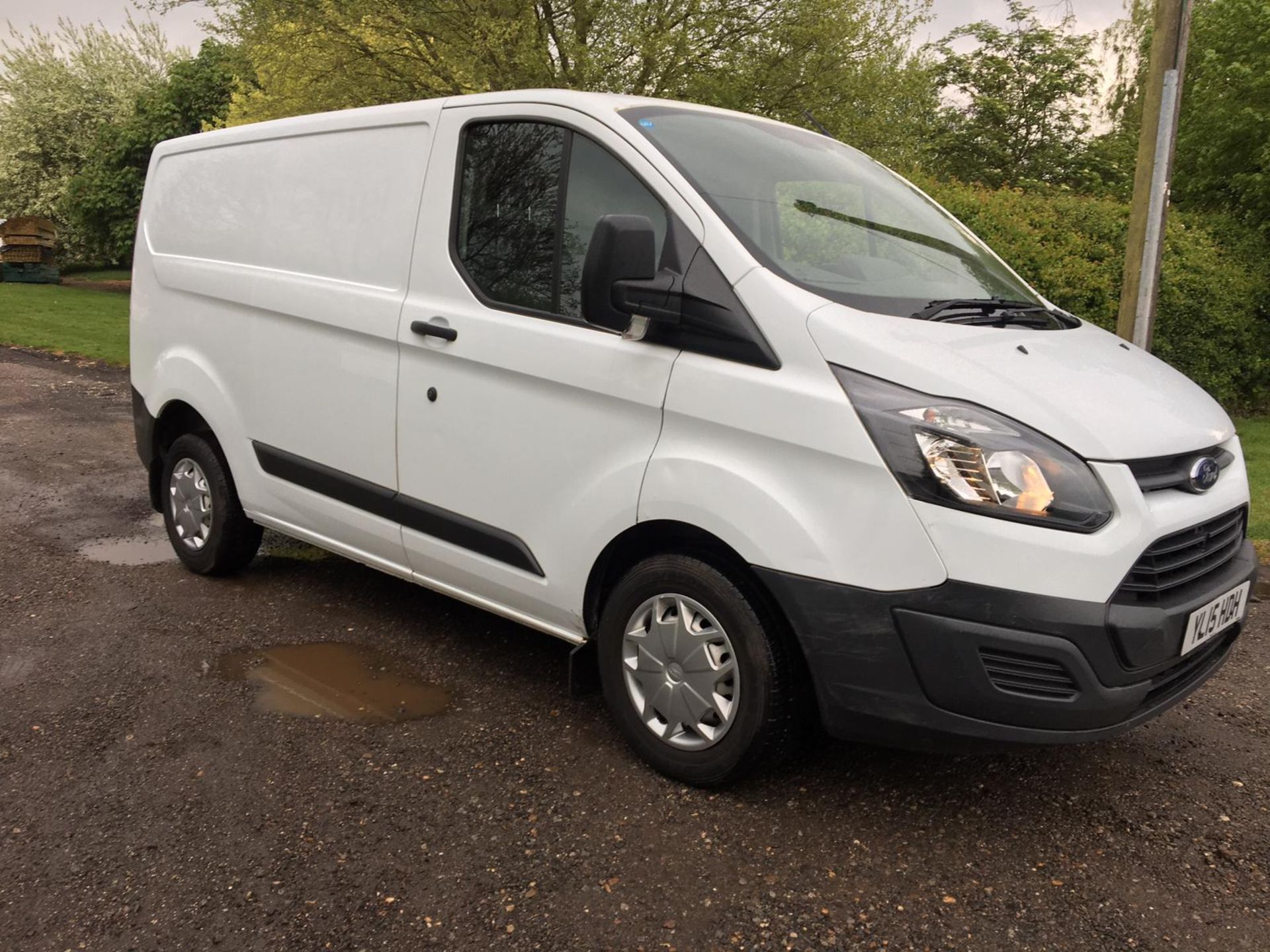 2015/15 REG FORD TRANSIT CUSTOM 290 ECO-TECH 2.2 DIESEL 100 BHP PANEL VAN, SHOWING 0 FORMER KEEPERS