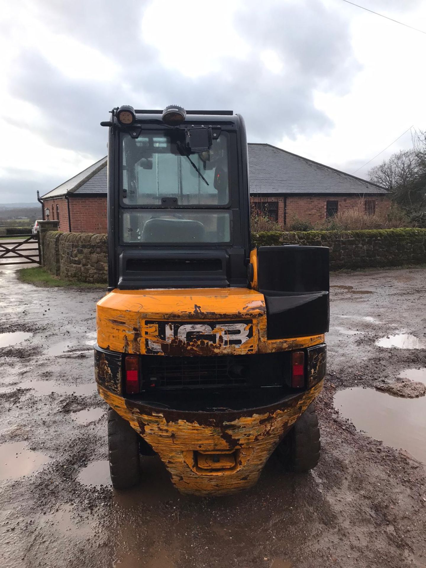 JCB TLT 30 TELETRUK, YEAR 2014, POWER 35.6 KW, WEIGHT 4900 KG, RUNS, WORKS AND LIFTS *PLUS VAT* - Image 5 of 6