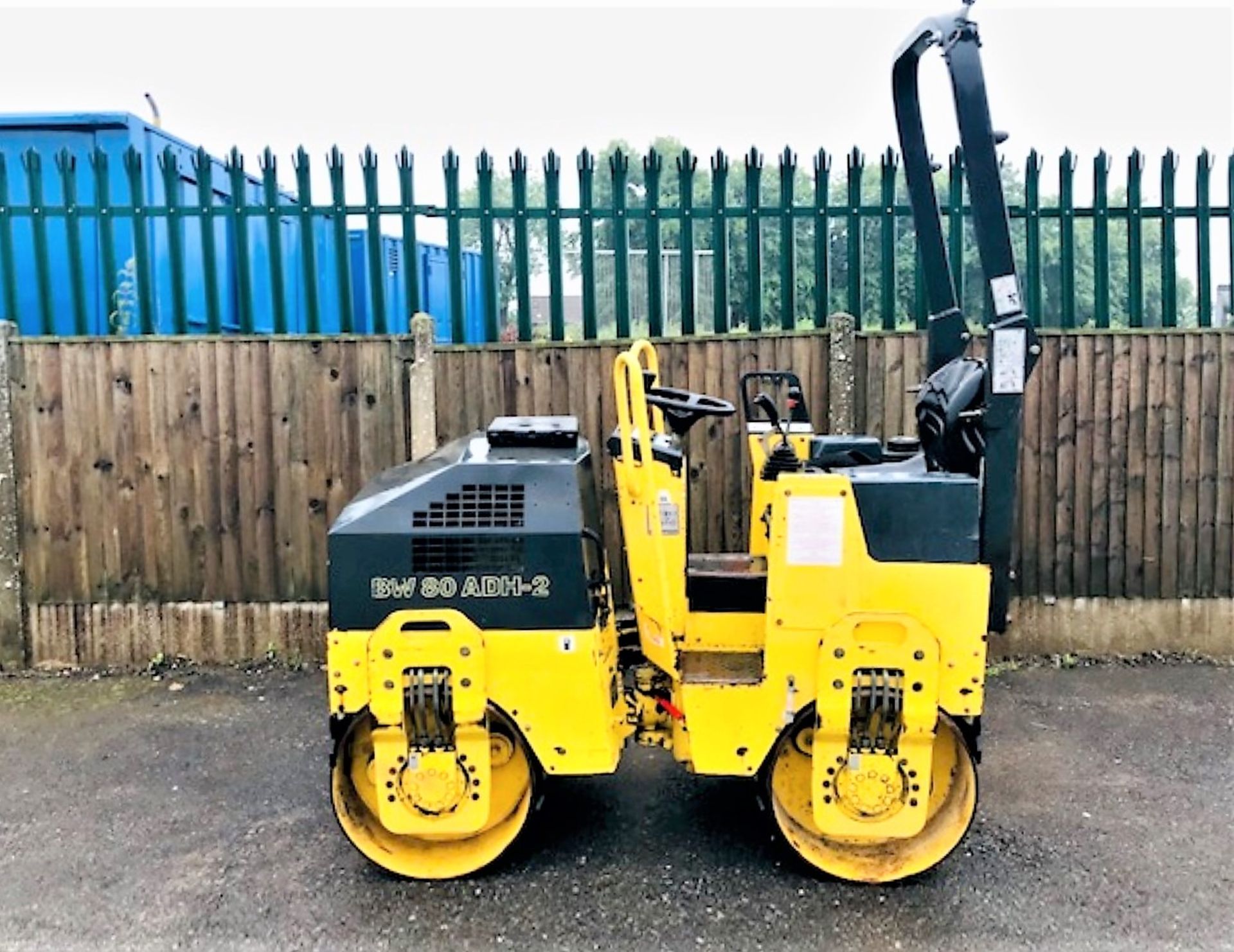 BOMAG BW80 ADH-2 RIDE ON TWIN DRUM TANDEM ROLLER, YEAR 2008, 1988 HOURS, FOLDING ROPS *PLUS VAT* - Image 2 of 10