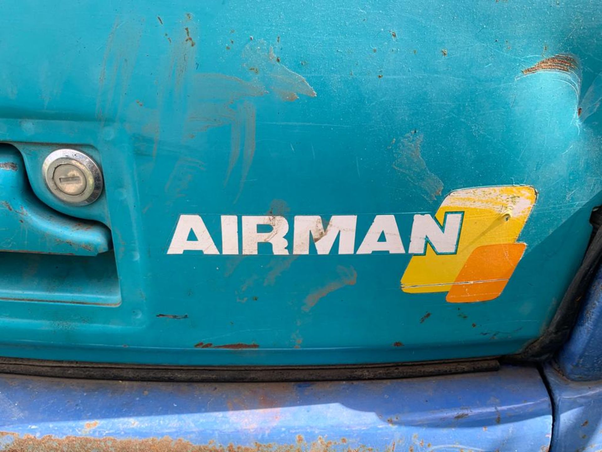 AIRMAN AX15-2 1.5 TON TRACKED CRAWLER EXCAVATOR / DIGGER, YEAR 1999, RUNS, WORKS, DIGS *NO VAT* - Image 4 of 14