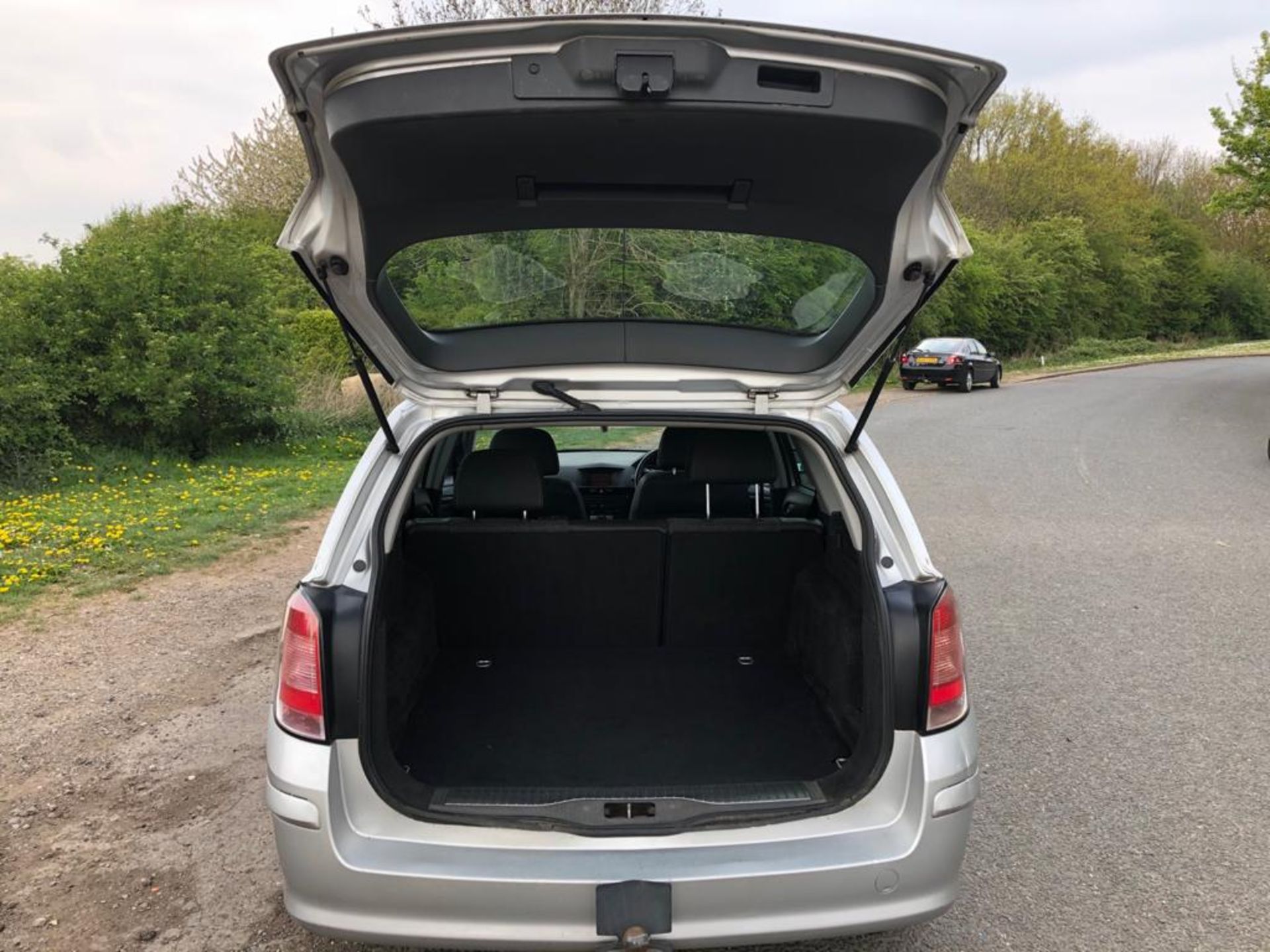 2007/57 REG VAUXHALL ASTRA DESIGN CDTI 100 1.7 DIESEL ESTATE SILVER, SHOWING 2 FORMER KEEPERS - Image 9 of 23