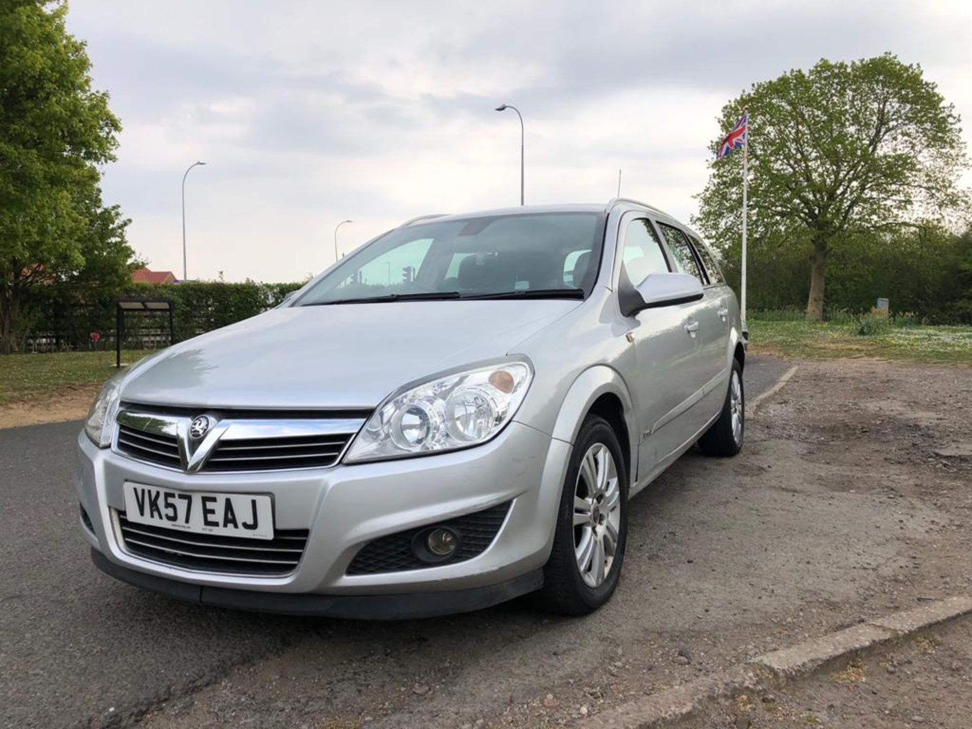 2007/57 REG VAUXHALL ASTRA DESIGN CDTI 100 1.7 DIESEL ESTATE SILVER, SHOWING 2 FORMER KEEPERS - Image 3 of 23