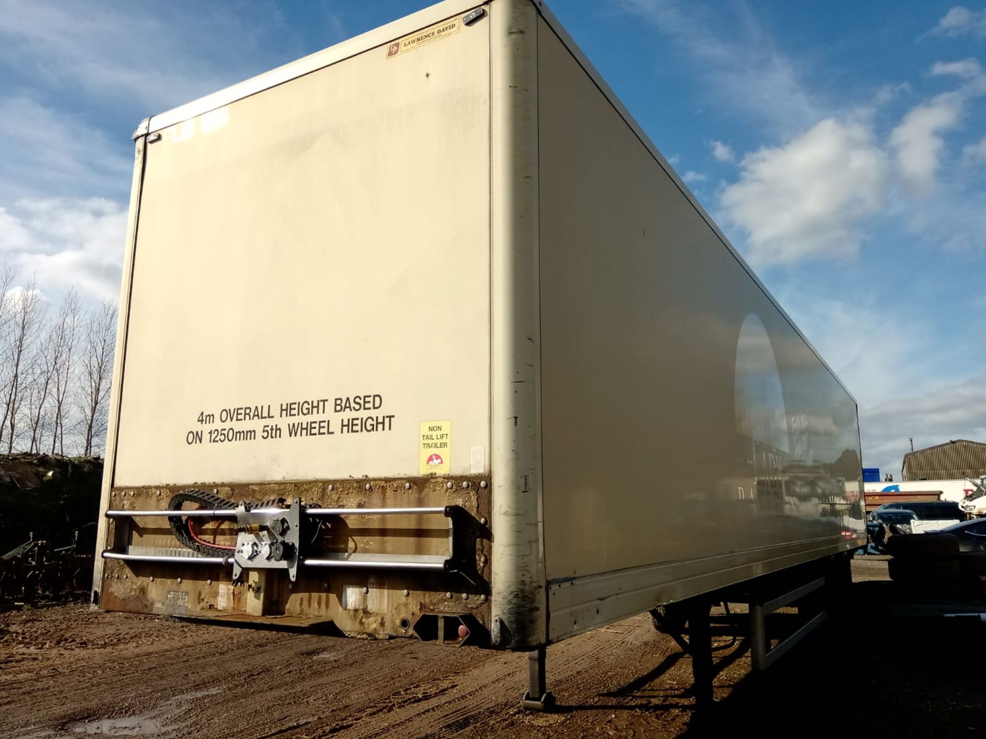 2005 CONCEPT 13.6M TANDEM BOX TRAILER. 4M HIGH, ROR DRUM BRAKES, OCT 20 MOT, GOOD TYRES *PLUS VAT* - Image 2 of 9