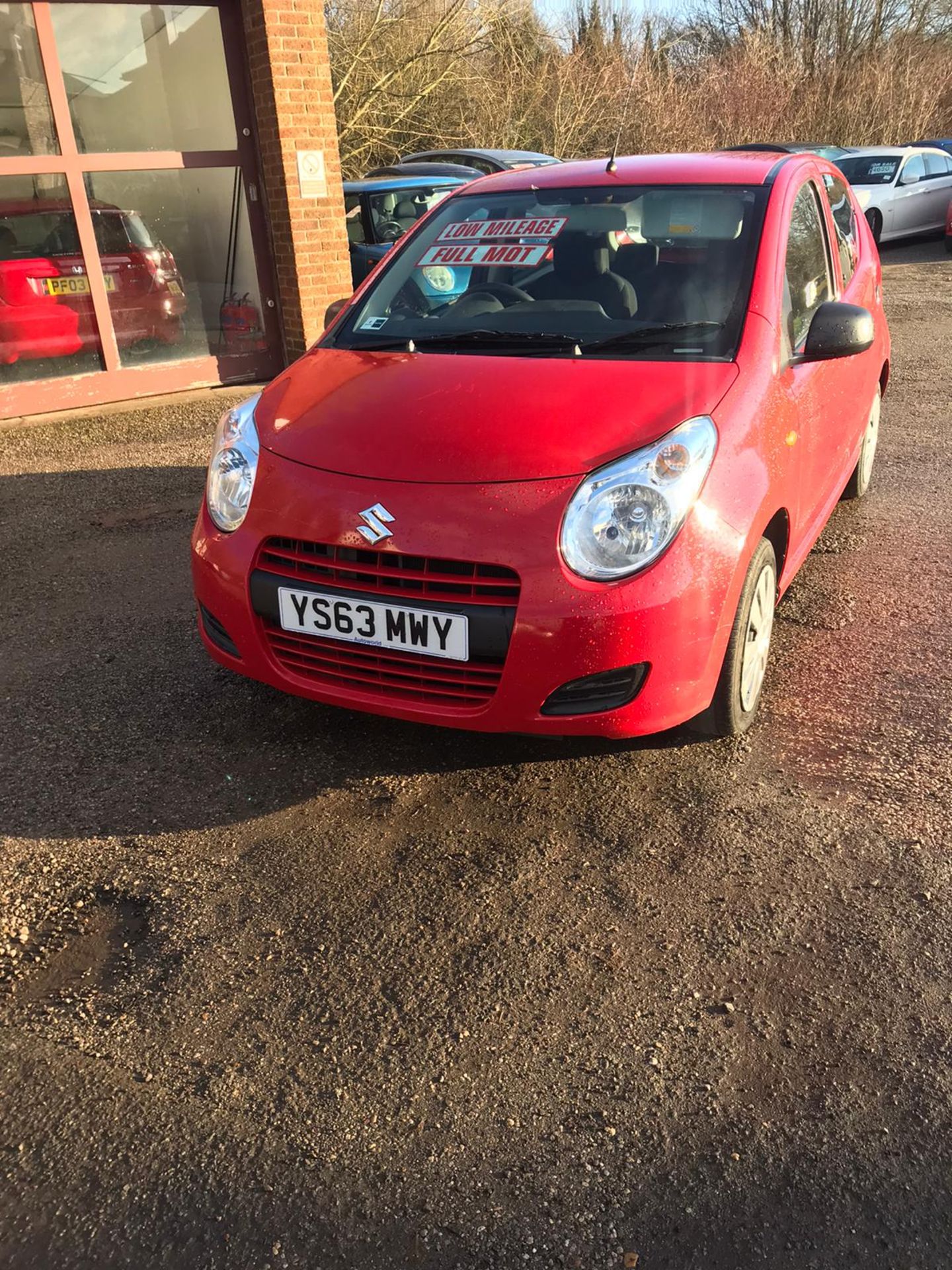 2013/63 REG SUZUKI ALTO SZ 1.0 PETROL 5 DOOR HATCHBACK, SHOWING 0 FORMER KEEPERS *NO VAT* - Image 3 of 9