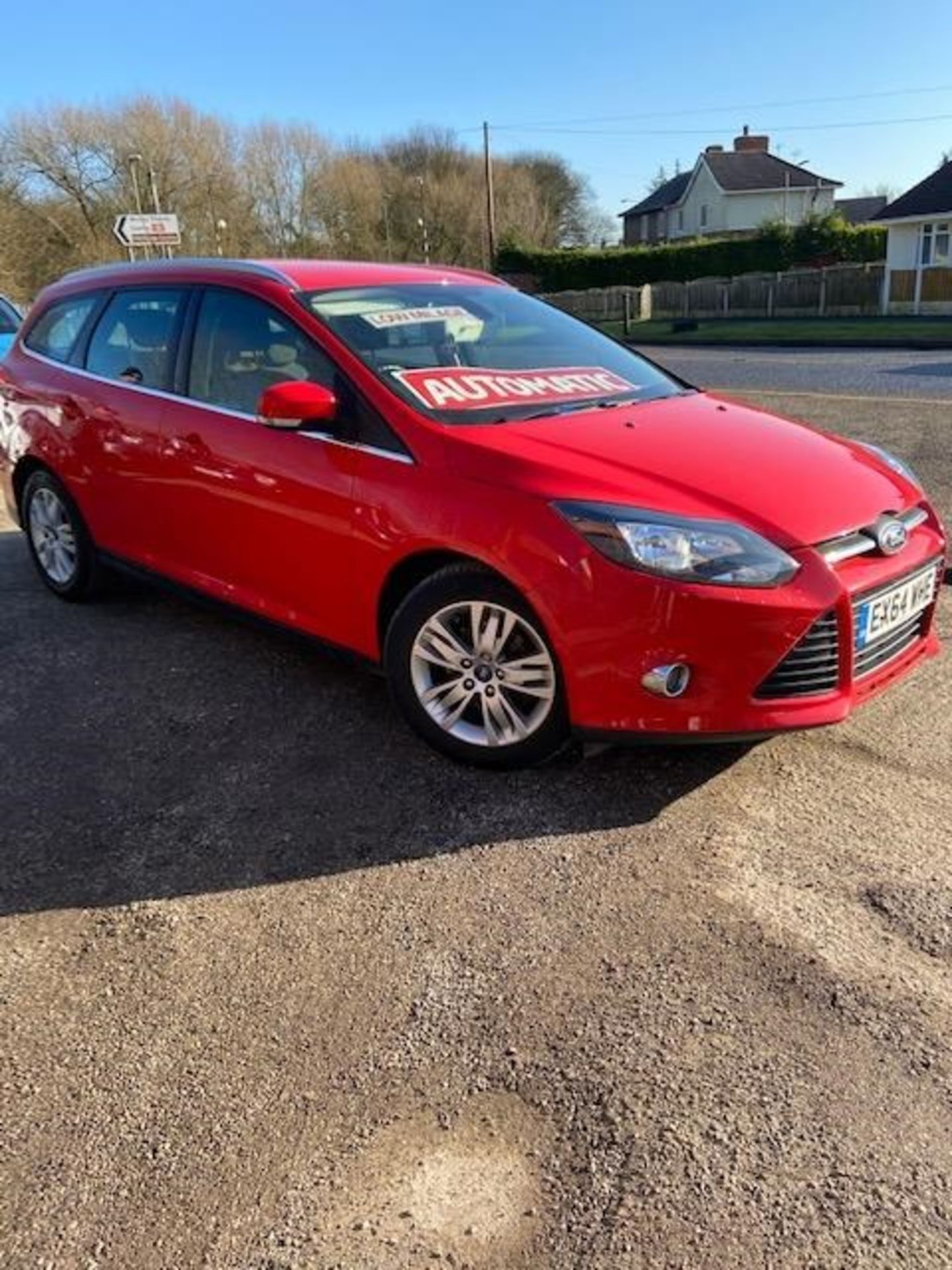 2014/64 REG FORD FOCUS TITANIUM NAVIGATOR 1.6 PETROL RED ESTATE, SHOWING 2 FORMER KEEPERS *NO VAT*