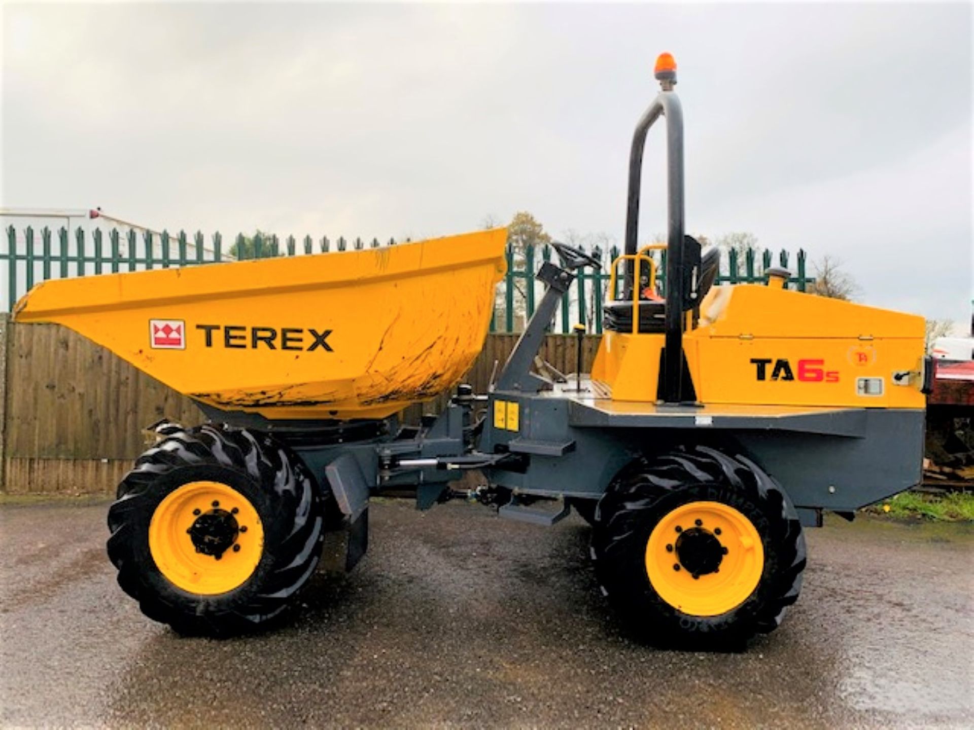 TEREX TA6 S SWIVEL DUMPER, YEAR 2017, 680 HOURS, GOOD TYRES, ORANGE AND GREEN BEACONS, CE MARKED