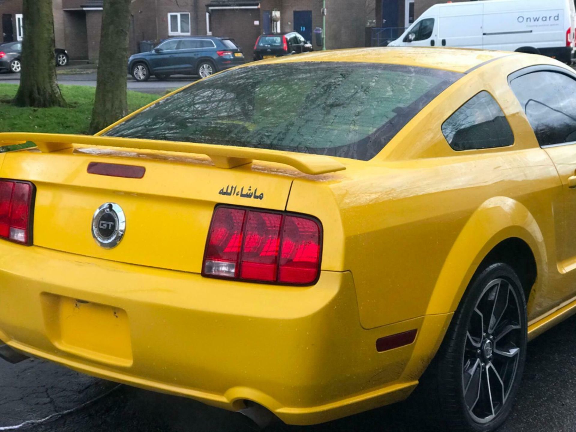 2006 FORD MUSTANG 4.6 V8 GT RARE MANUAL SCREAMING YELLOW LHD FRESH IMPORT - Image 5 of 9