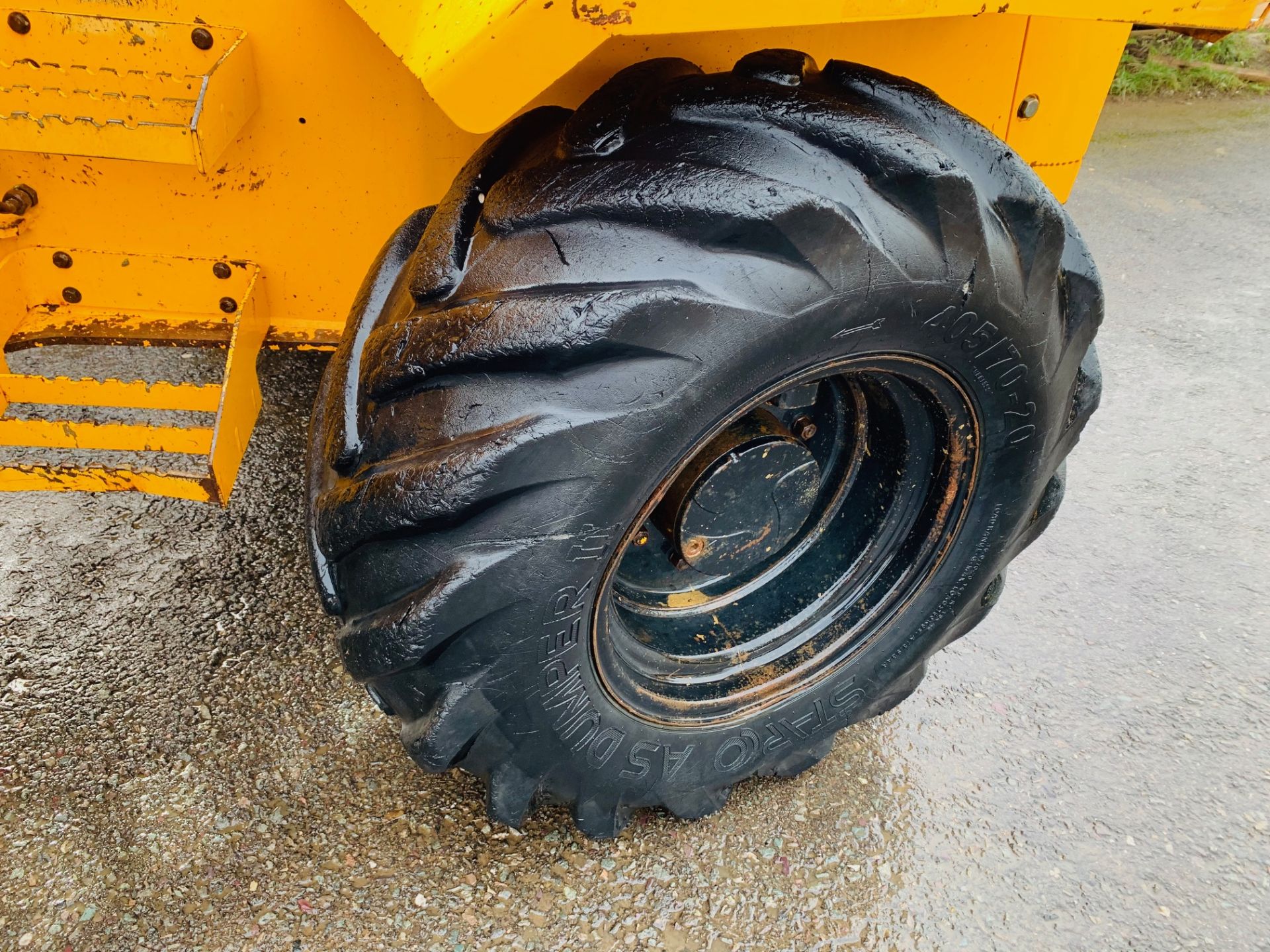 THWAITES 6 TONNE STRAIGHT TIP DUMPER, YEAR 2008, 2794 HOURS, ORANGE & GREEN BEACONS, CE MARKED - Image 7 of 11