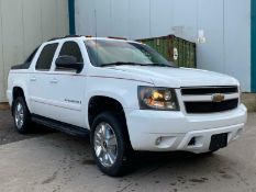 CHEVROLET AVALANCHE LTZ 4x4 OFFROADER LIKE TAHOE SILVERADO AMERICAN PICKUP LHD