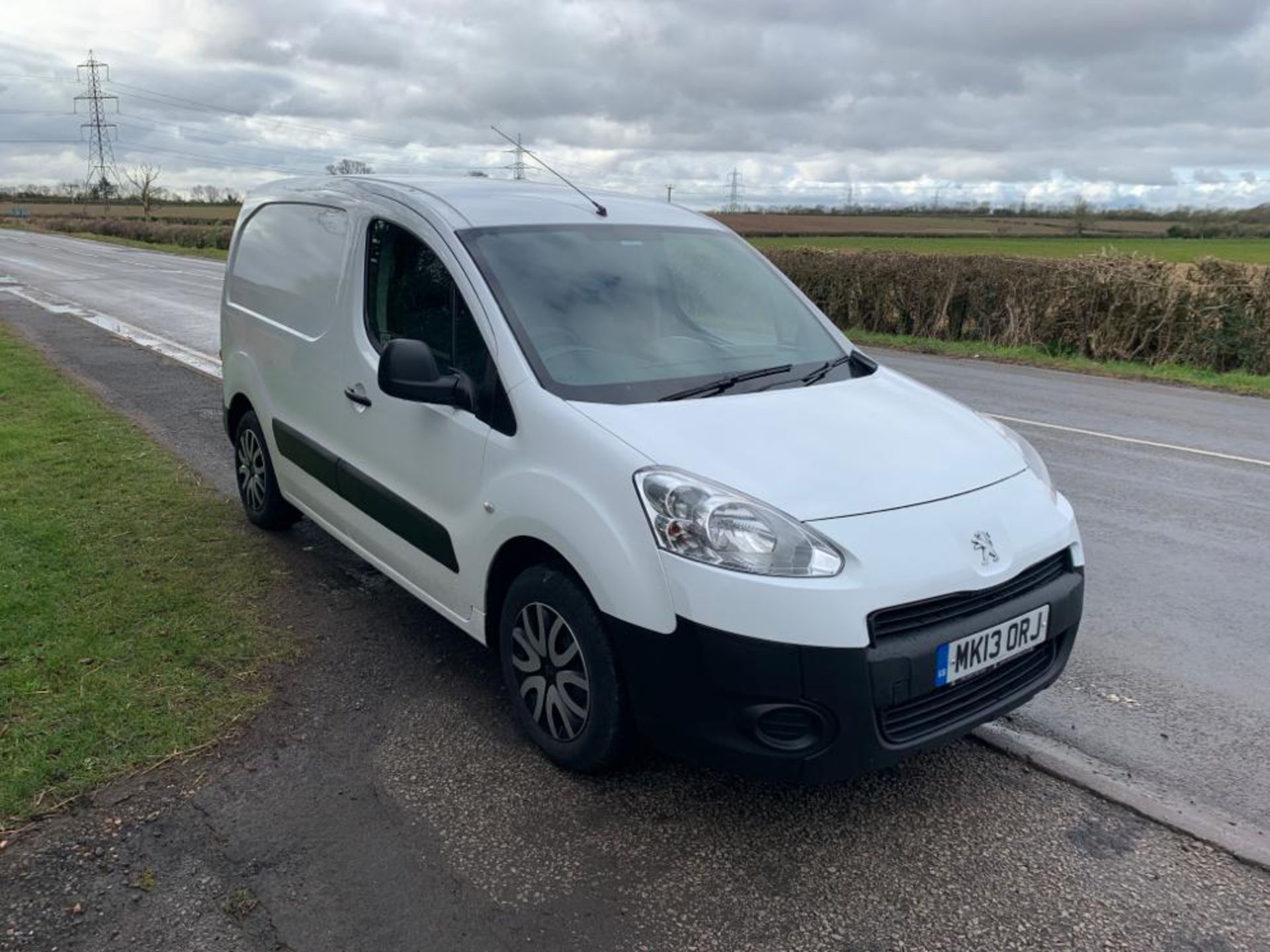 2013/13 REG PEUGEOT PARTNER 625 PROFESSIONAL L1 HD 1.6 DIESEL, SHOWING 2 FORMER KEEPERS *NO VAT*