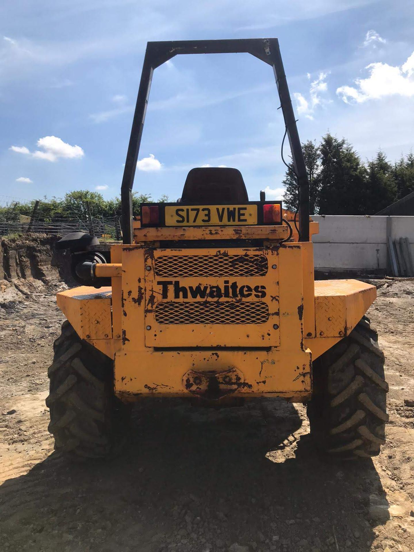 1998 THWAITES 6 TON SWIVEL DUMPER, RUNS, DRIVES, TIPS, SHOWING 501 HOURS *PLUS VAT* - Image 4 of 5