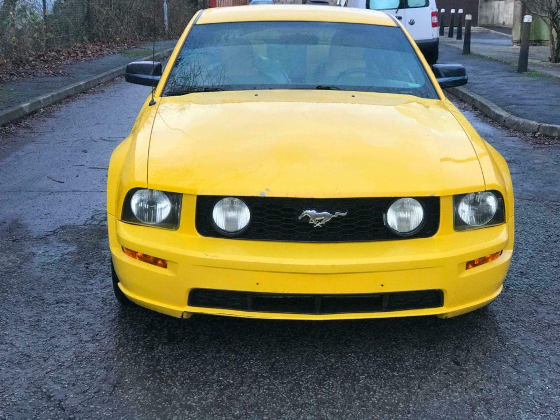 2006 FORD MUSTANG 4.6 V8 GT RARE MANUAL SCREAMING YELLOW LHD FRESH IMPORT - Image 7 of 9