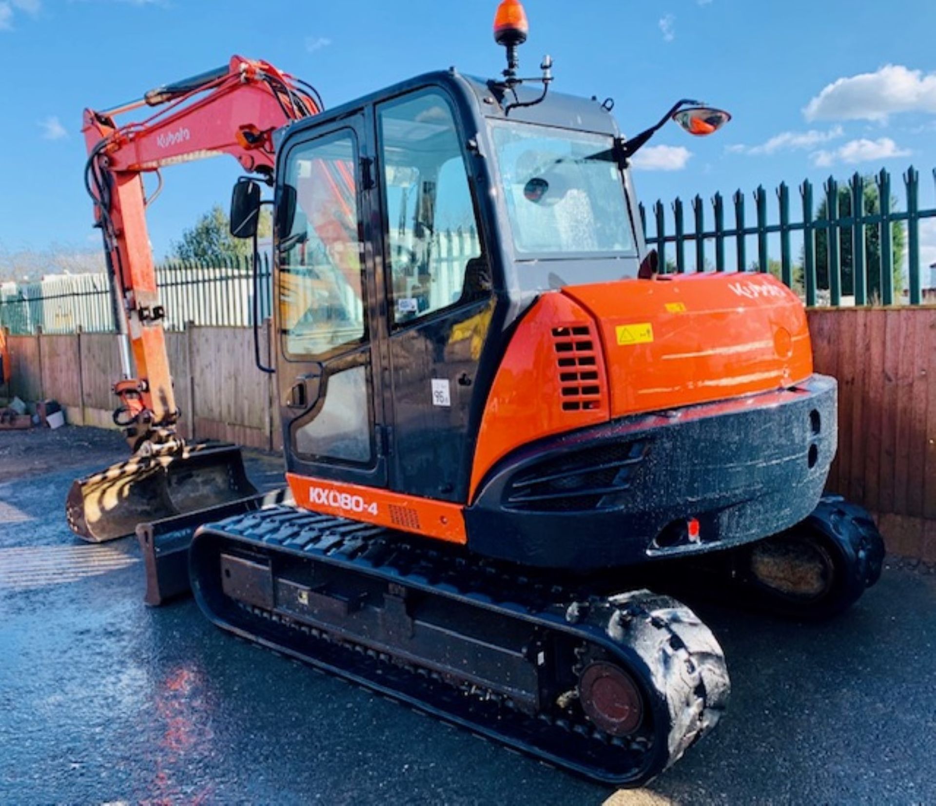 KUBOTA KX080-4 RUBBER TRACKED CRAWLER DIGGER / EXCAVATOR, YEAR 2015, 4447 HOURS, AIR CON *PLUS VAT* - Image 3 of 14